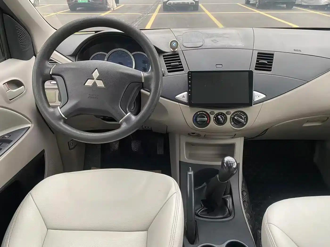 Junge 2011 2.0L Manual Transmission Luxury Edition — миниатюра 20