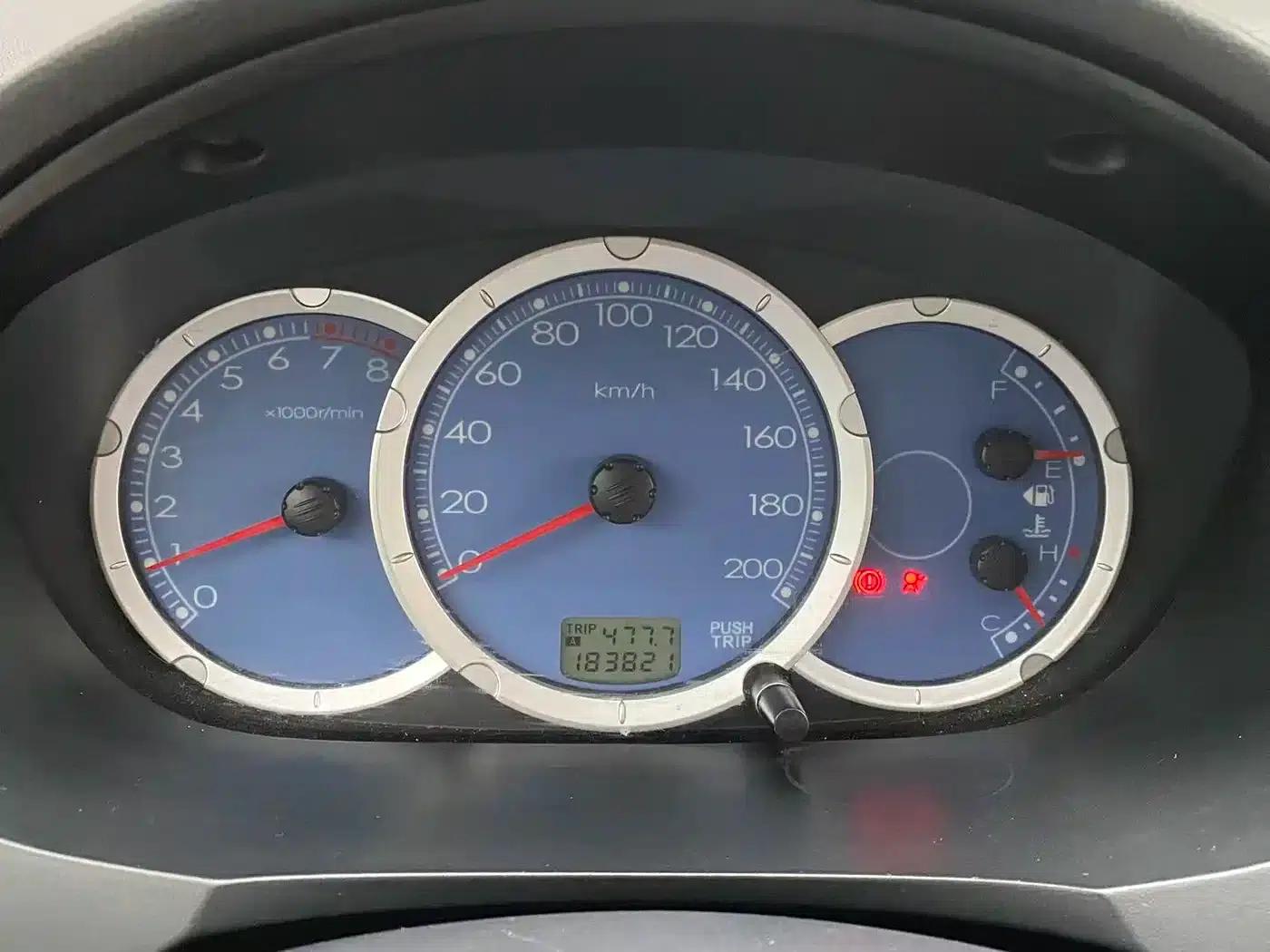 Junge 2011 2.0L Manual Transmission Luxury Edition — миниатюра 24