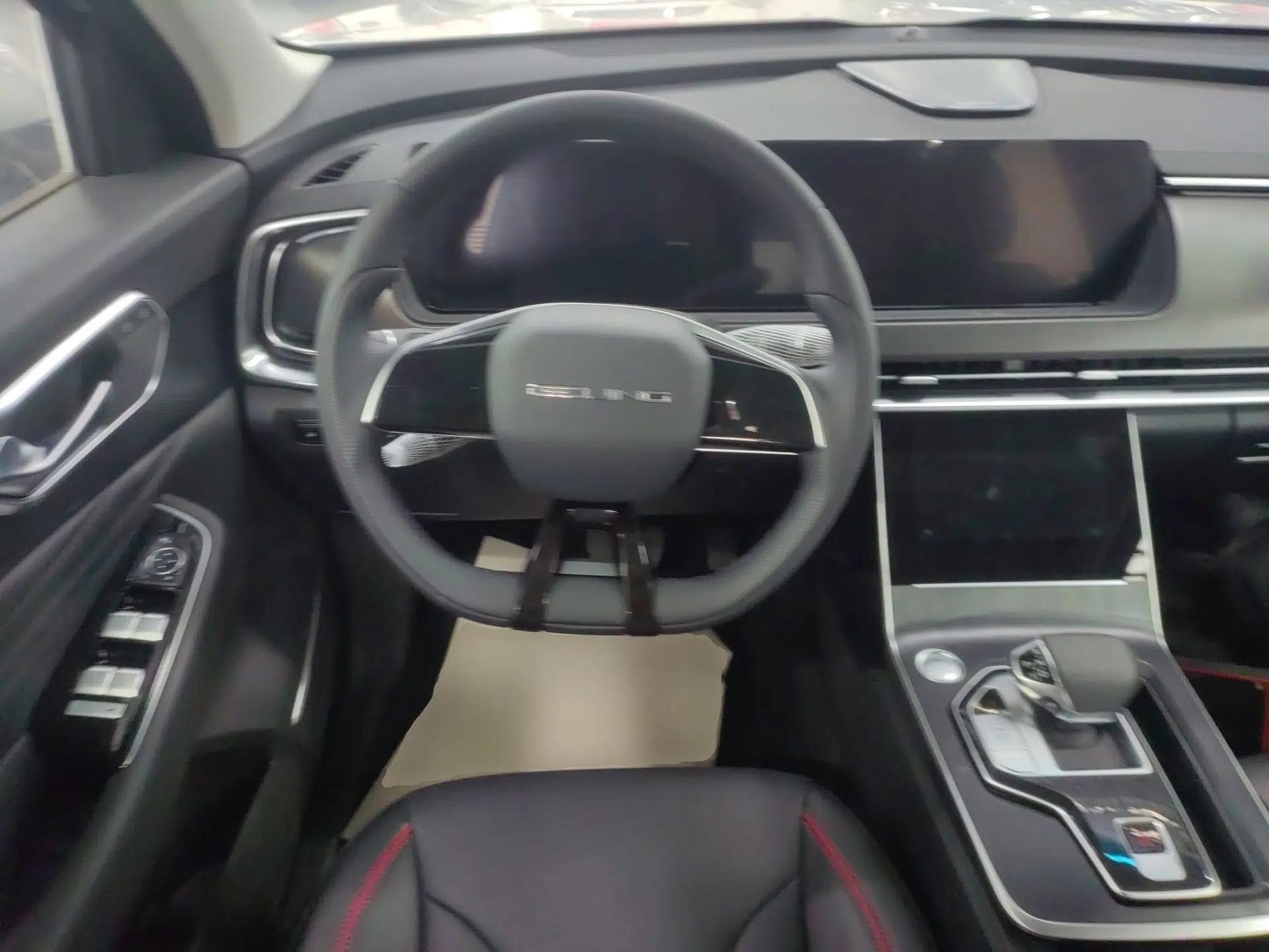 BAIC Beijing X7 2023 1.5TD DCT Premium+ Edition — миниатюра 14