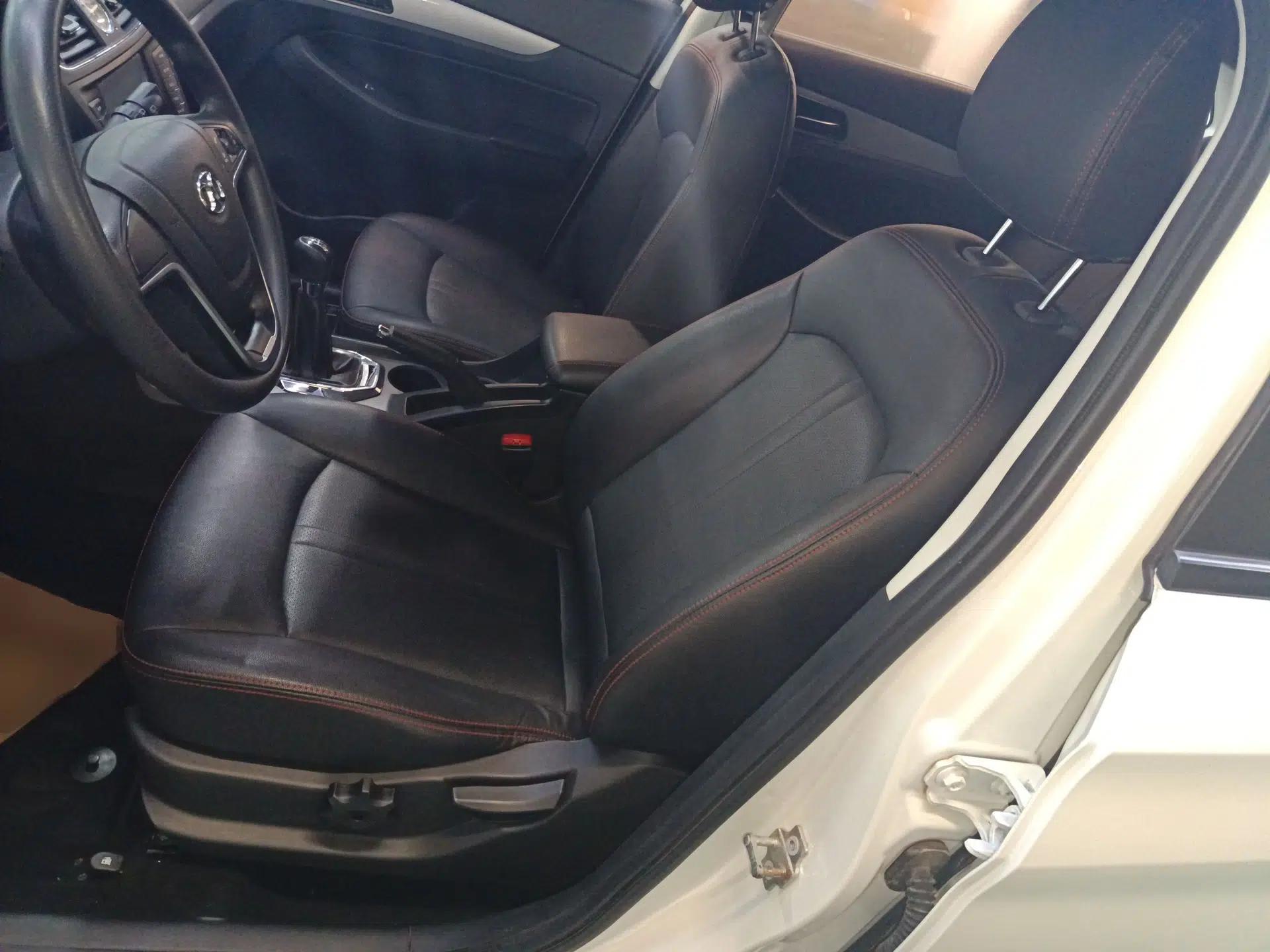BAIC Senova X55 2016 1.5L Manual Comfort Version — миниатюра 17
