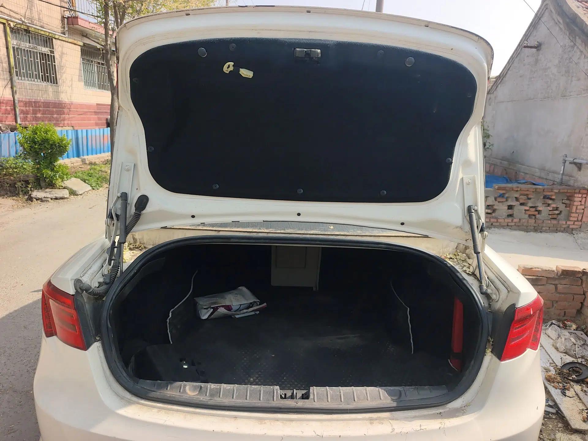 BAIC Senova D70 2013 2.0T Comfort Edition — миниатюра 20