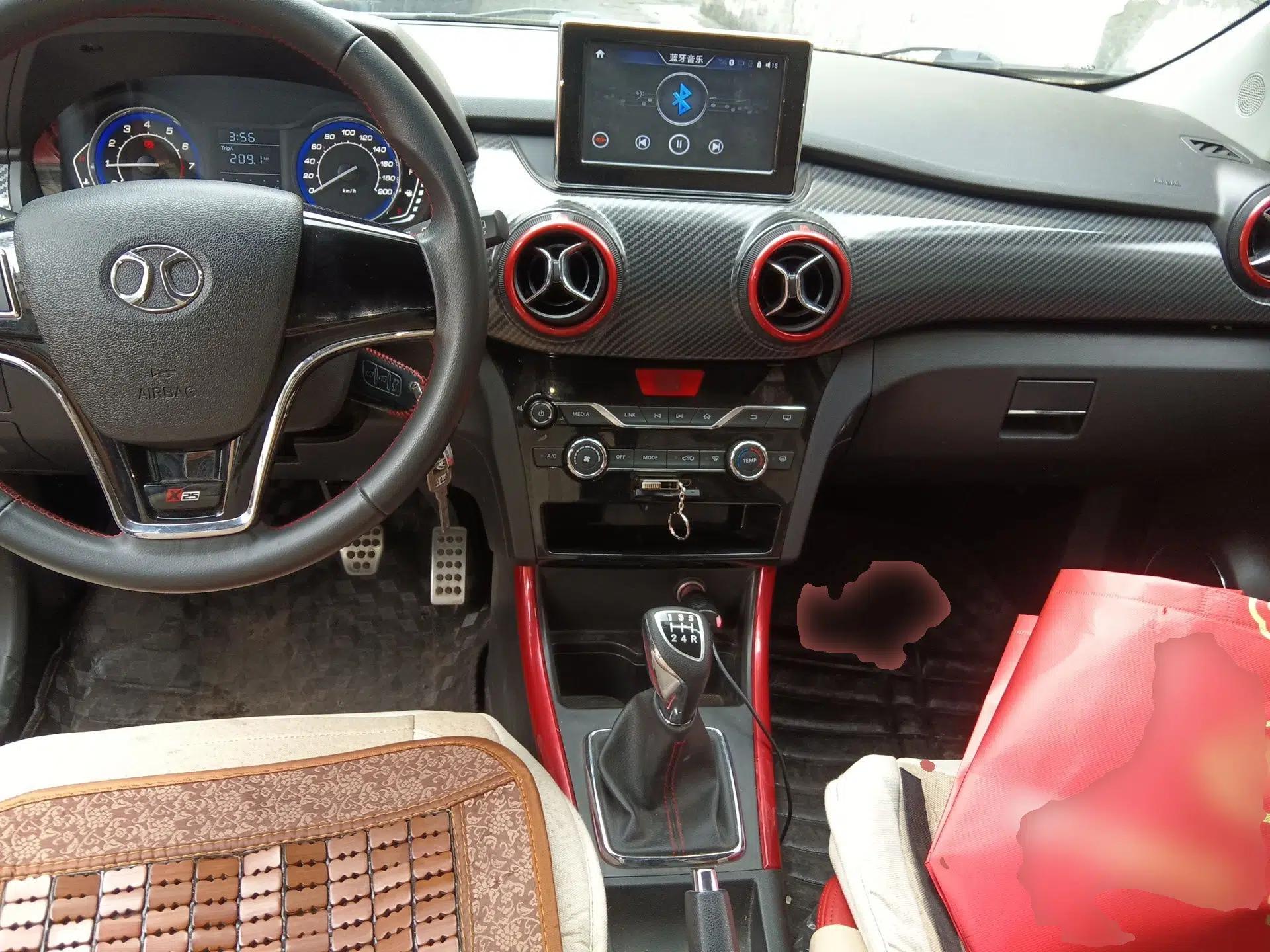 BAIC Senova X25 2015 1.5L manual Comfort trim level — миниатюра 10