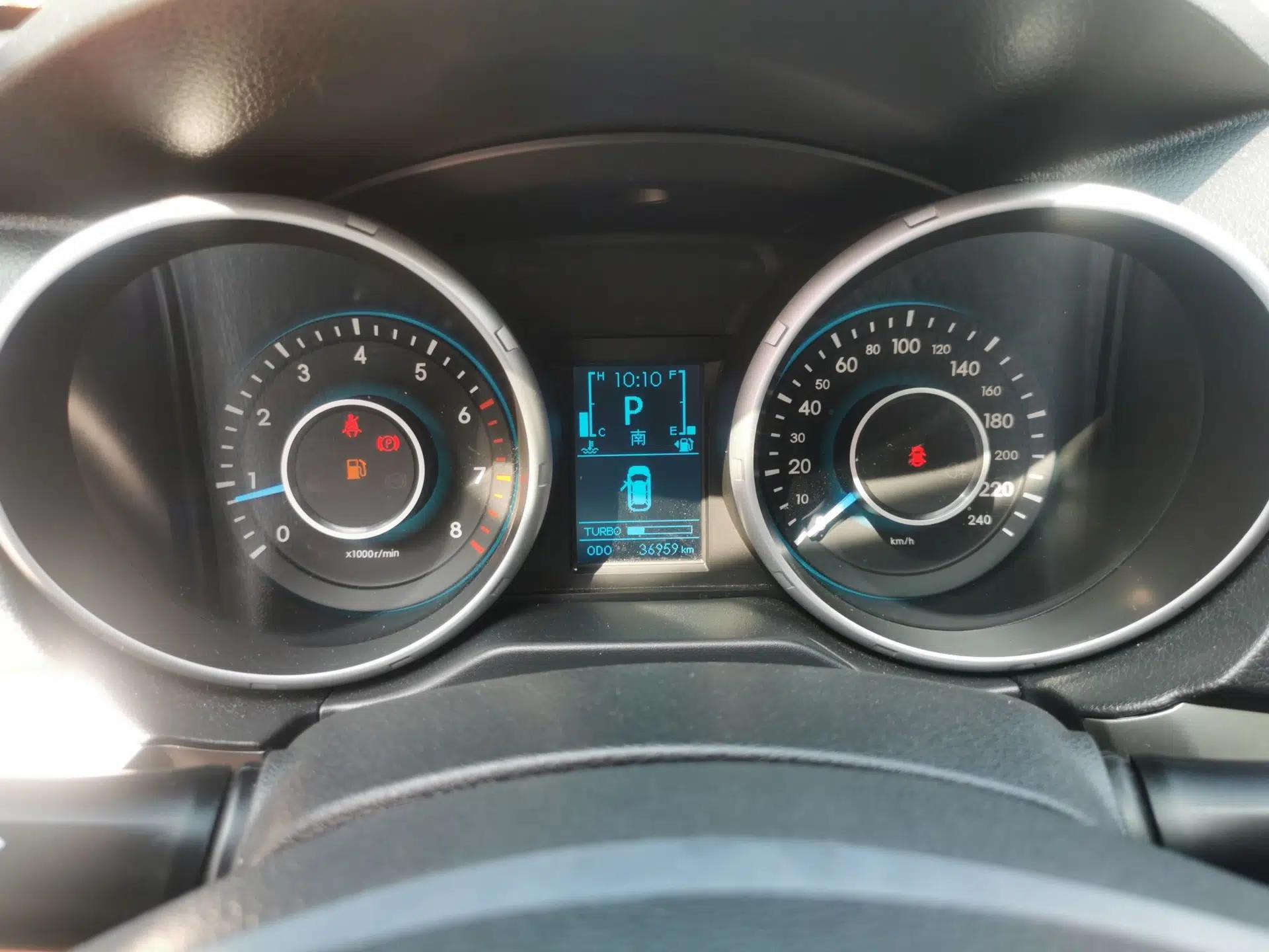 BAIC Senova X65 2015 2.0T Automatic Elite Model — миниатюра 15