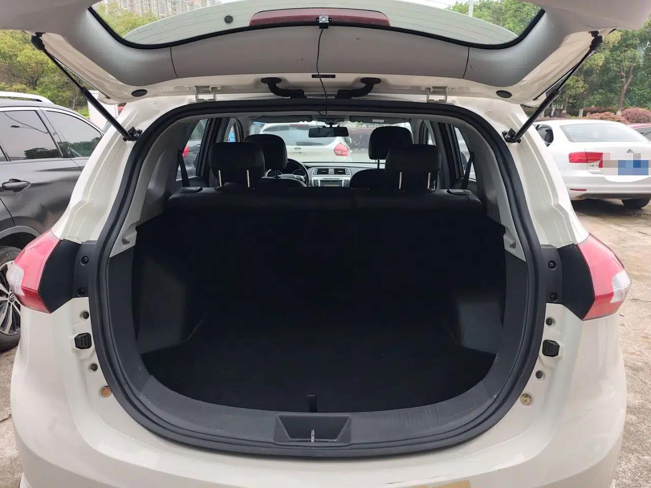BAIC Senova X65 2015 2.0T Automatic Elite Model — миниатюра 22