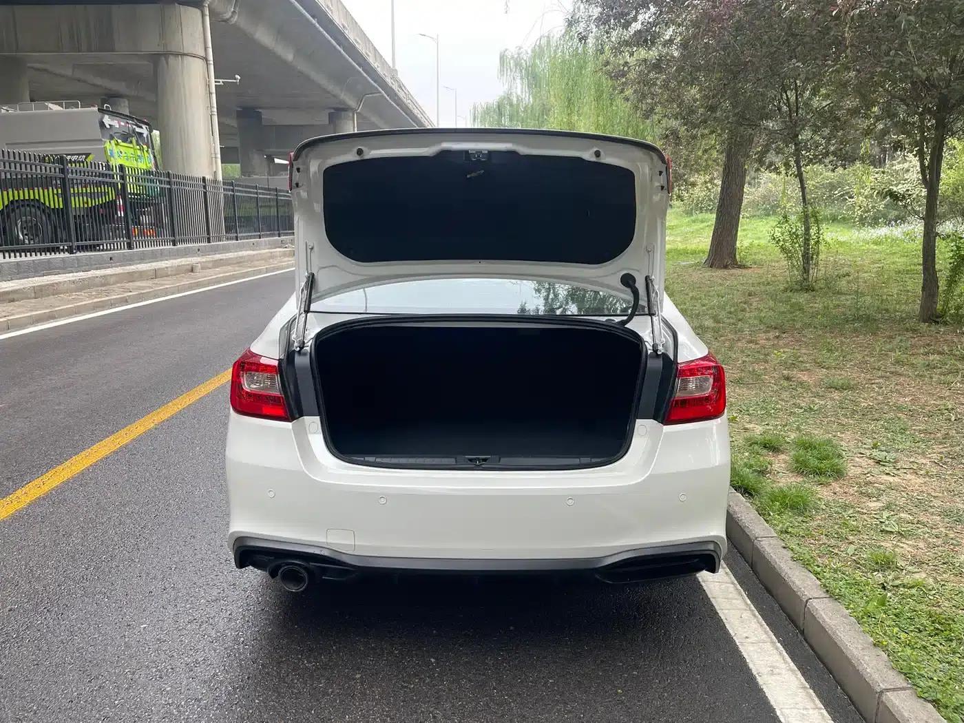 Legacy 2020 Facelift 2.5i Glory Limited Edition EyeSight — миниатюра 14