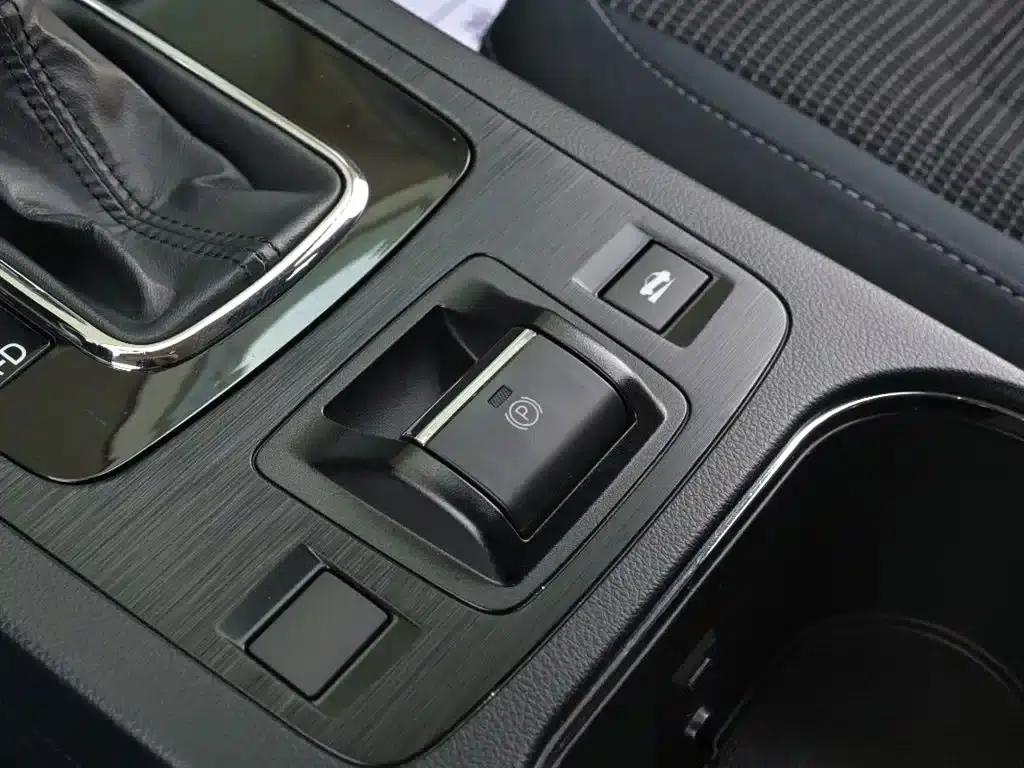 Legacy 2016 2.5i AWD Fashion Edition — миниатюра 15