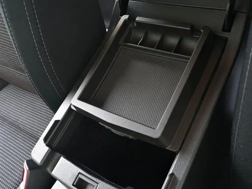 Legacy 2016 2.5i AWD Fashion Edition — миниатюра 16