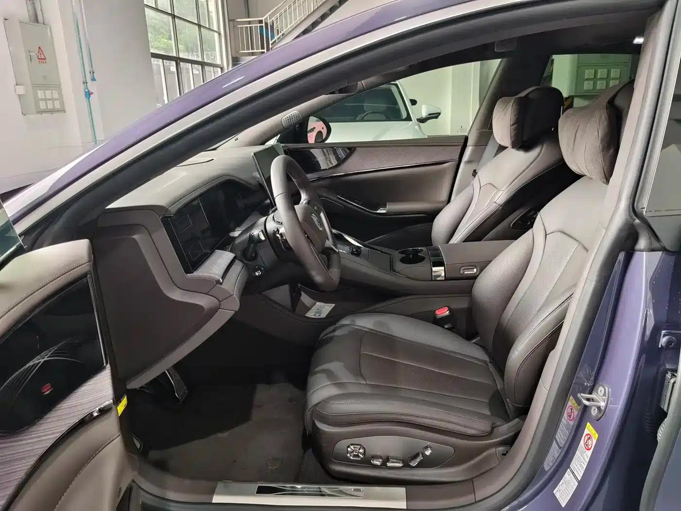 Denza Z9 2024 Model 1100km AWD Max Edition — миниатюра 12