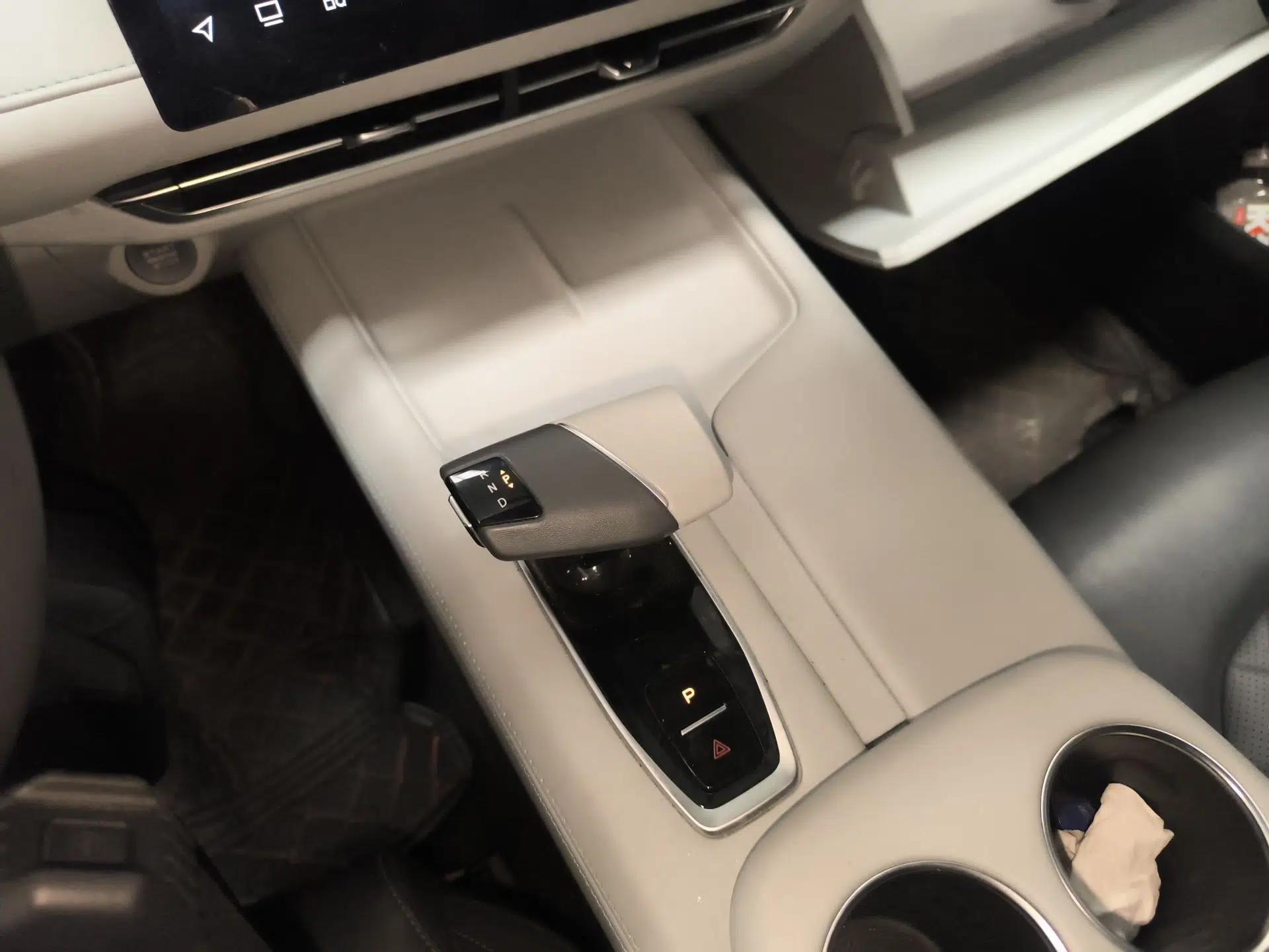 CHANGAN UNI-Z New Energy 2024 Blue Whale Smart Electric iDD 125km Beyond Edition — миниатюра 17