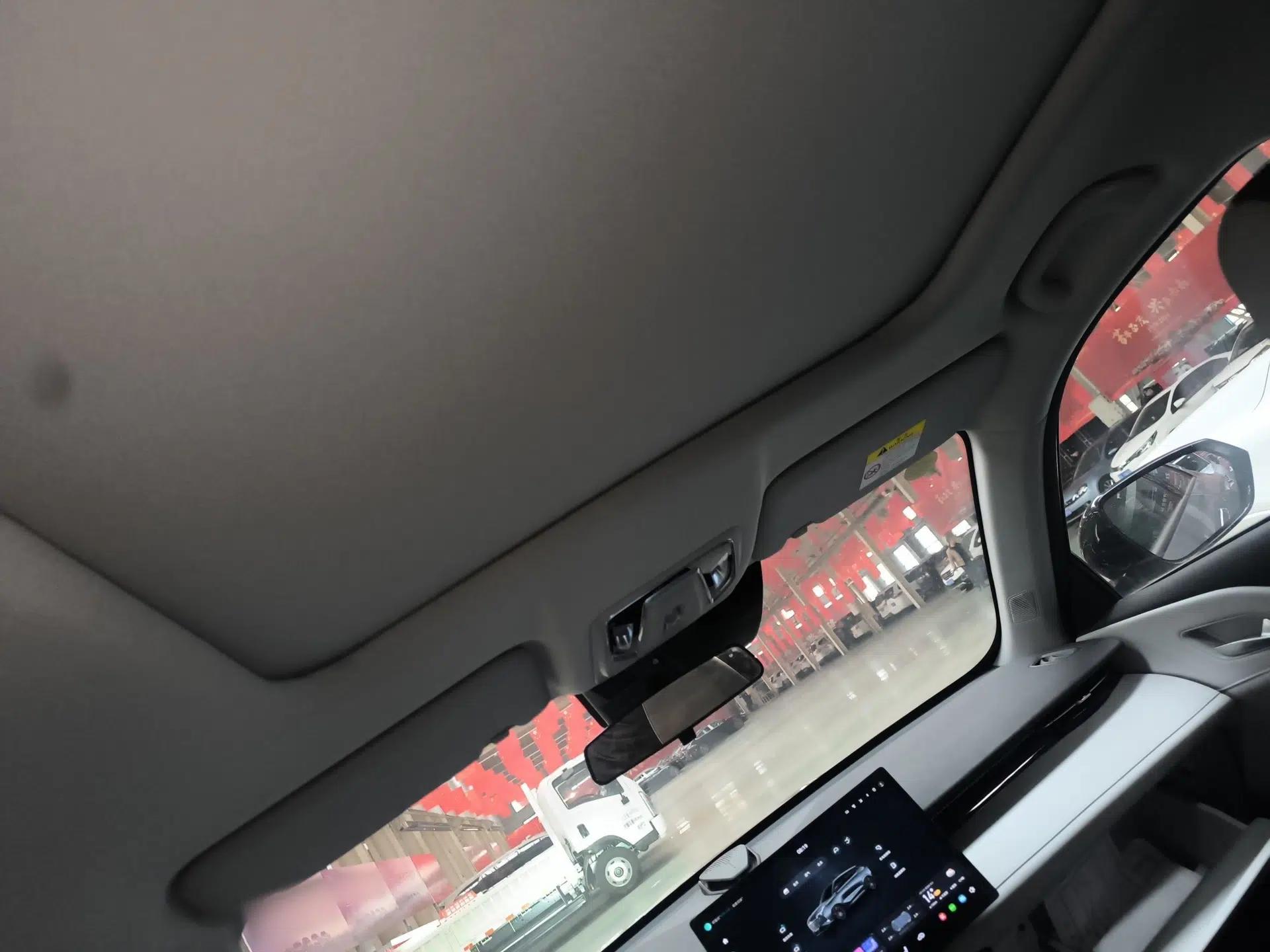 CHANGAN UNI-Z New Energy 2024 Blue Whale Smart Electric iDD 125km Beyond Edition — миниатюра 21
