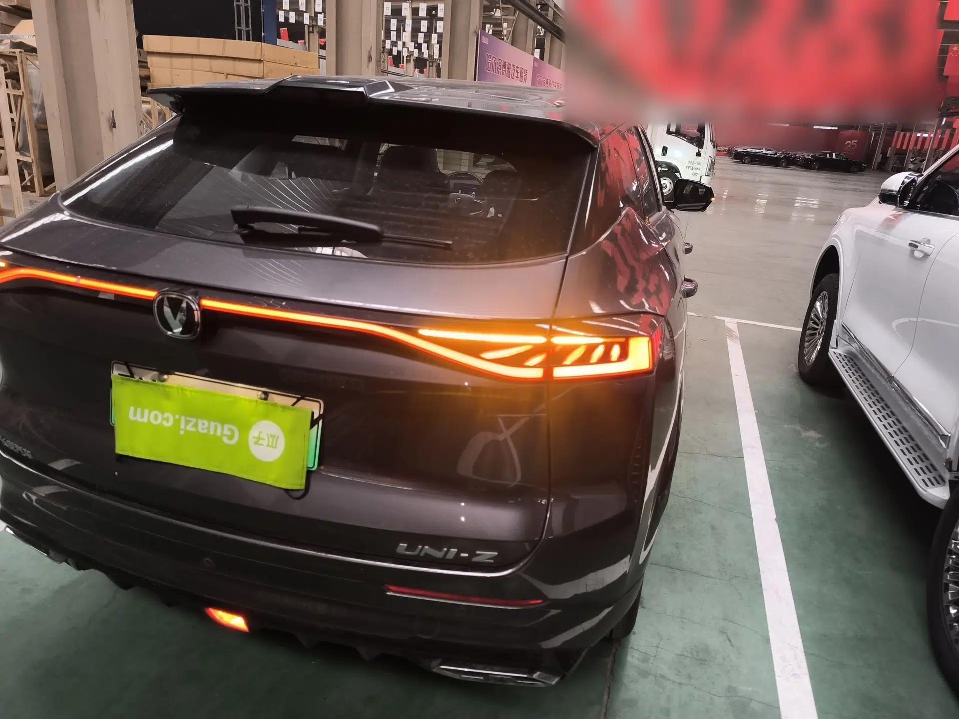 CHANGAN UNI-Z New Energy 2024 Blue Whale Smart Electric iDD 125km Beyond Edition — миниатюра 7