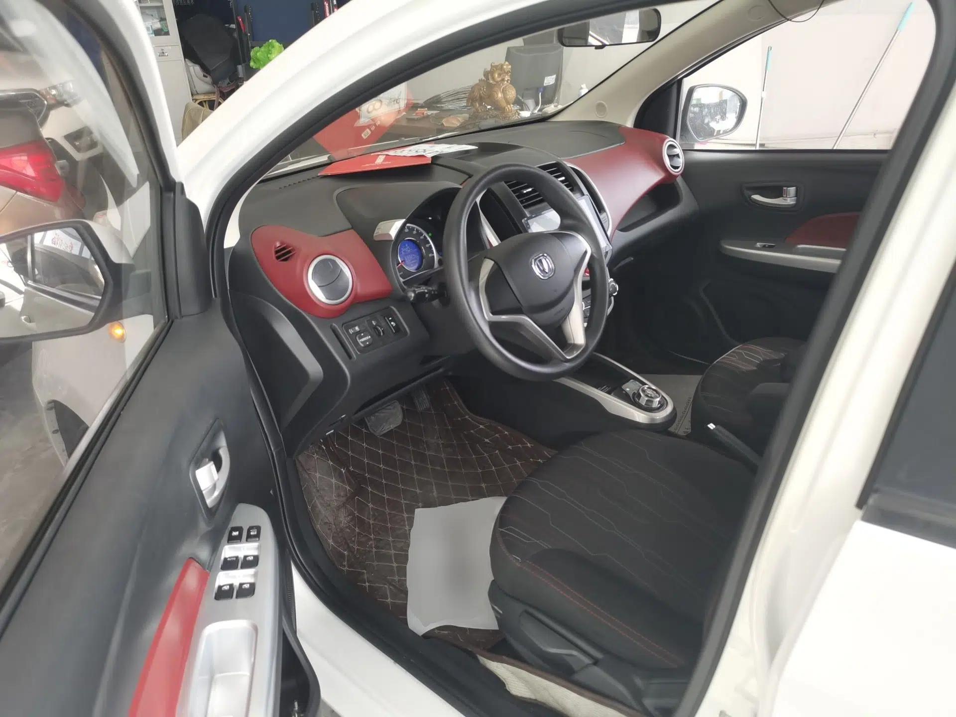 CHANGAN Benni EV 2019 EV360 Standard Model — миниатюра 19