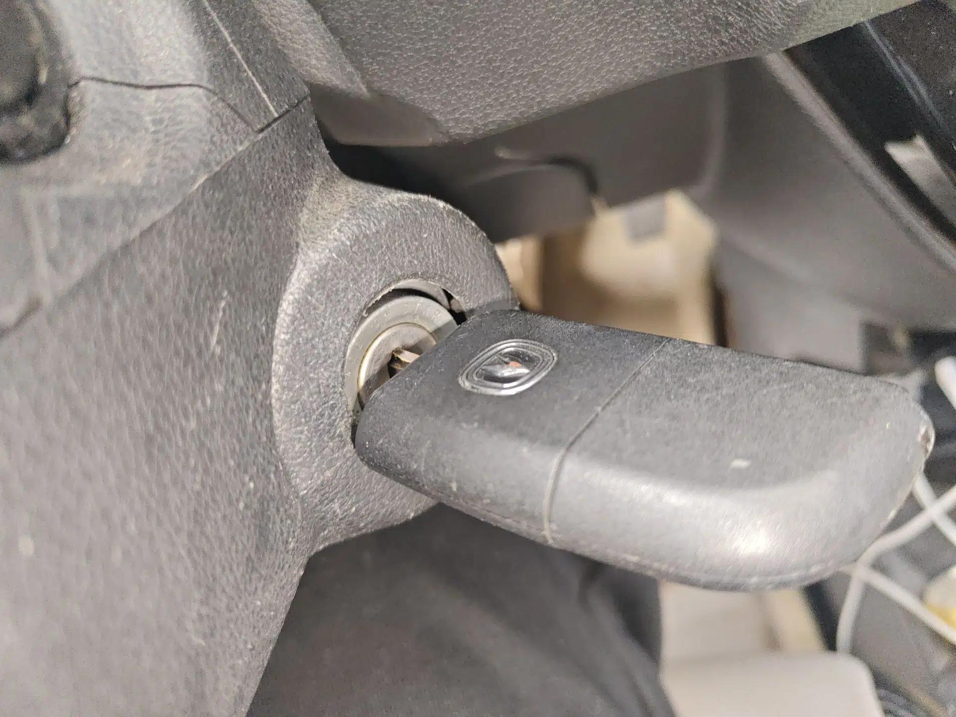 CHANGAN OSHAN Olisway 2013 1.4L Manual Jingyue Model — миниатюра 9
