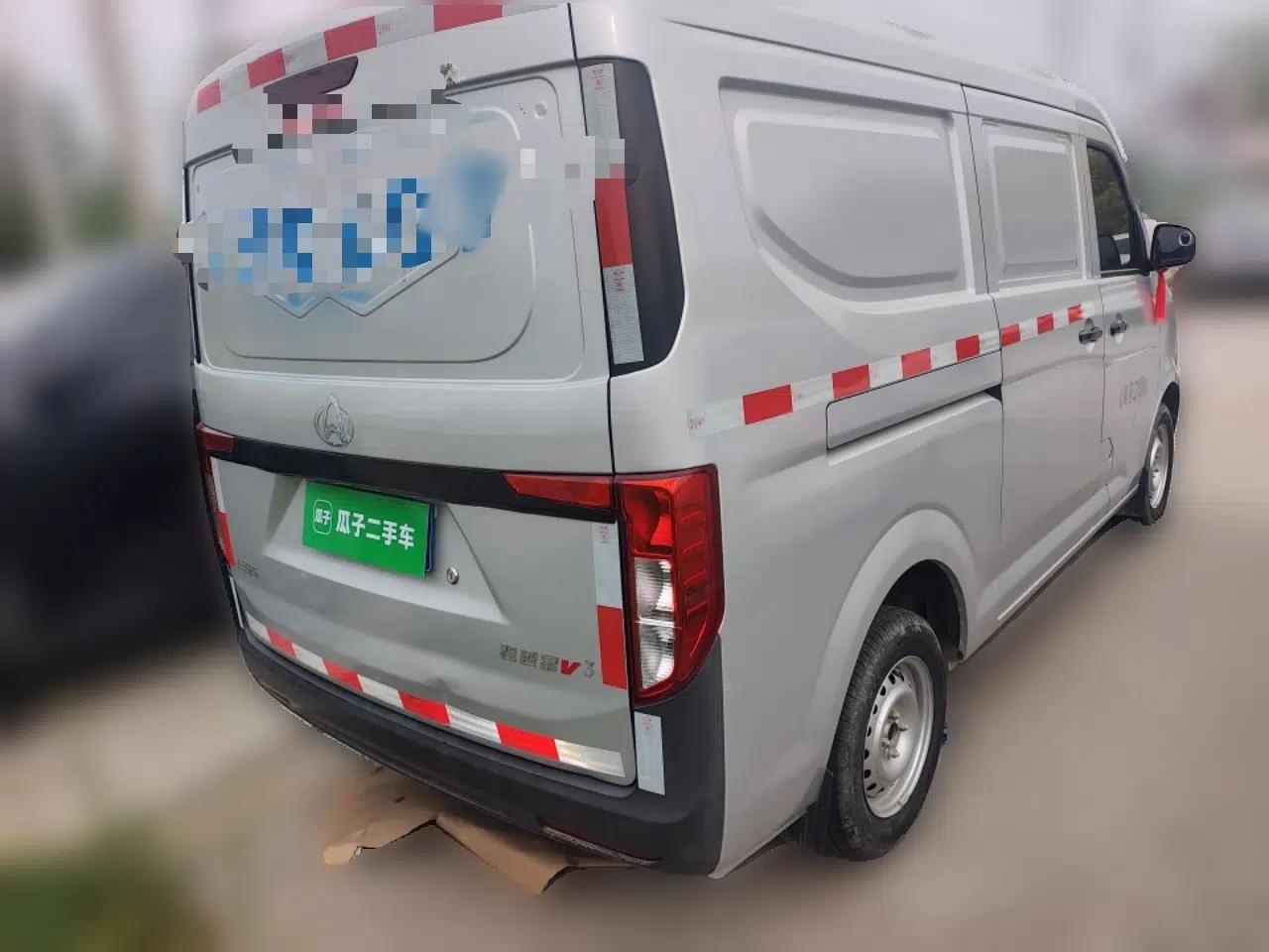 CHANGAN KUAYUE Xing V3 2023 1.5L Gasoline Standard Edition 2-Seat Van — миниатюра 6