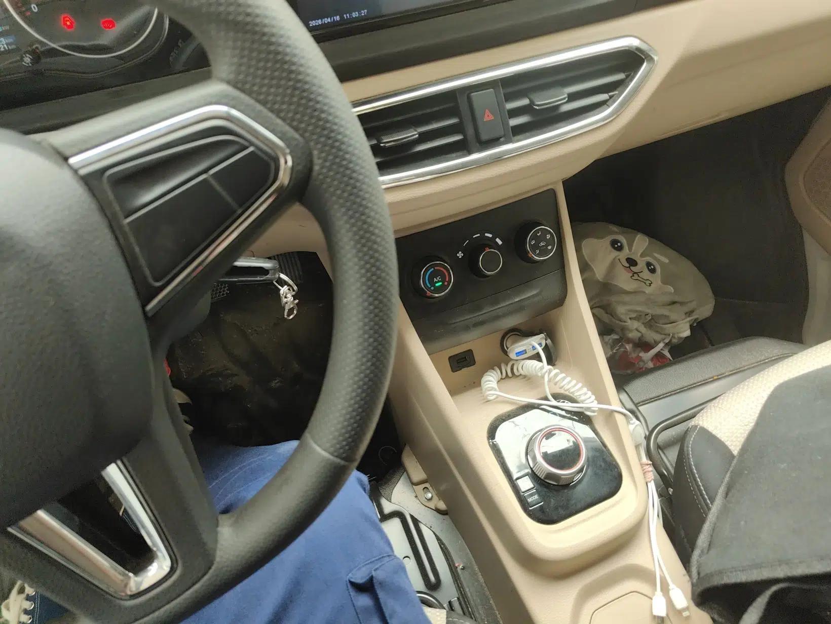 CHANGAN KUAYUE Xing V7 EV 2024 316 km Luxury Dual-Door Version 7 Seats — миниатюра 17