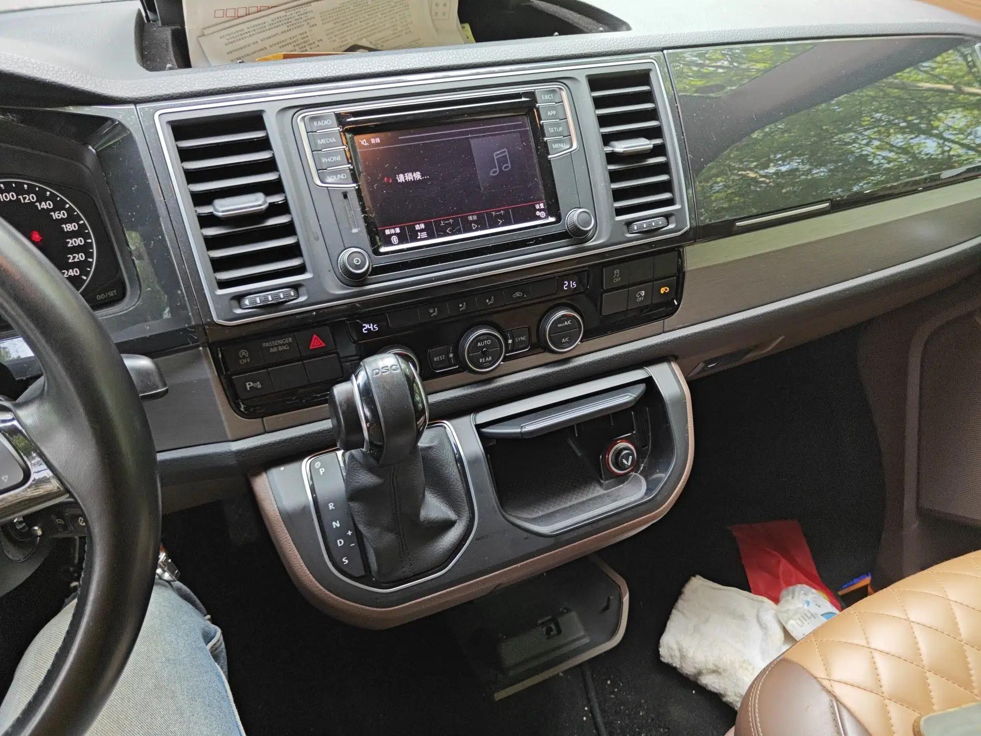 Volkswagen Caravelle 2017 2.0 TSI 4x4 Luxury Edition 7-Seater — миниатюра 14