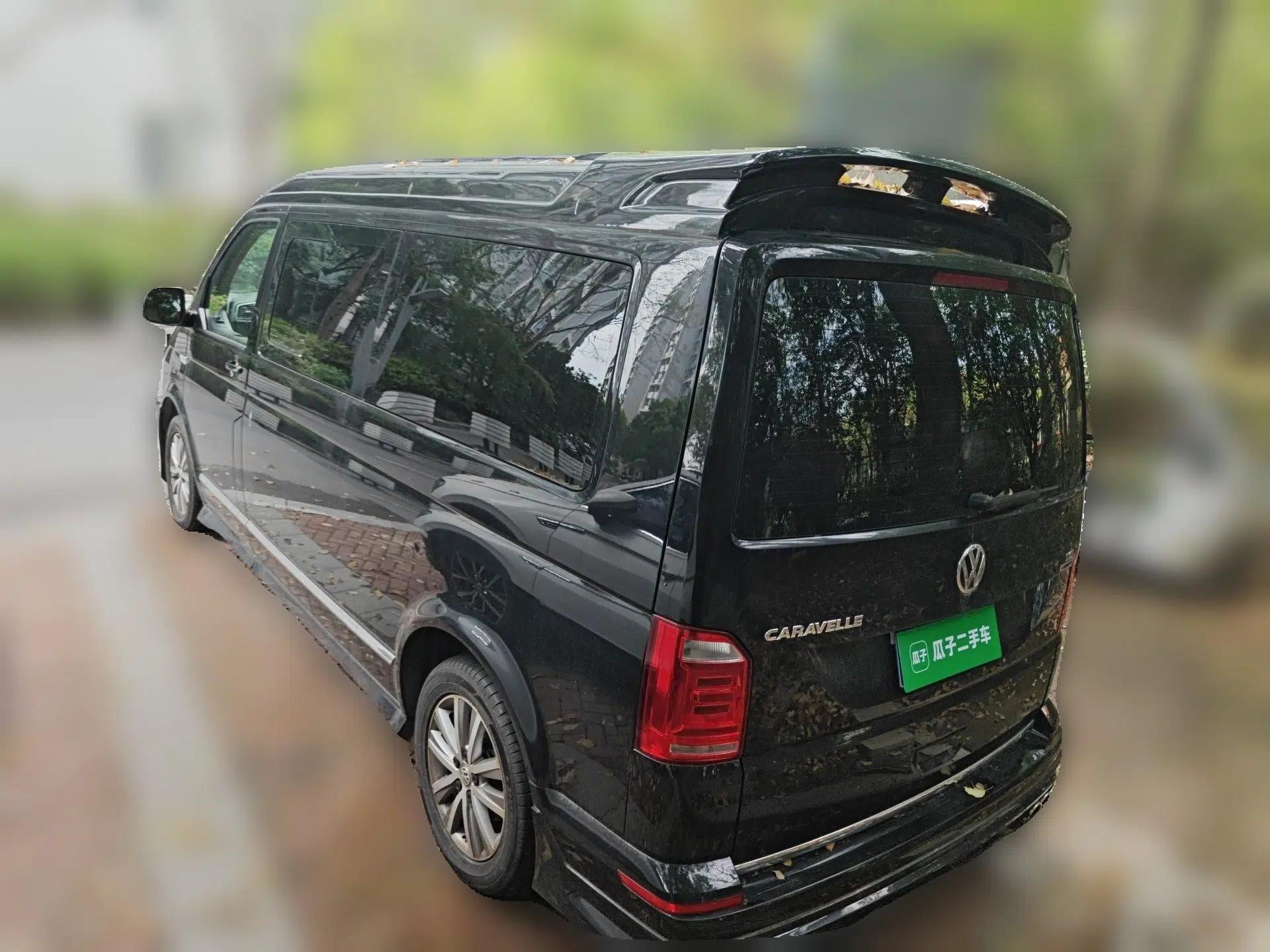 Volkswagen Caravelle 2017 2.0 TSI 4x4 Luxury Edition 7-Seater — миниатюра 4