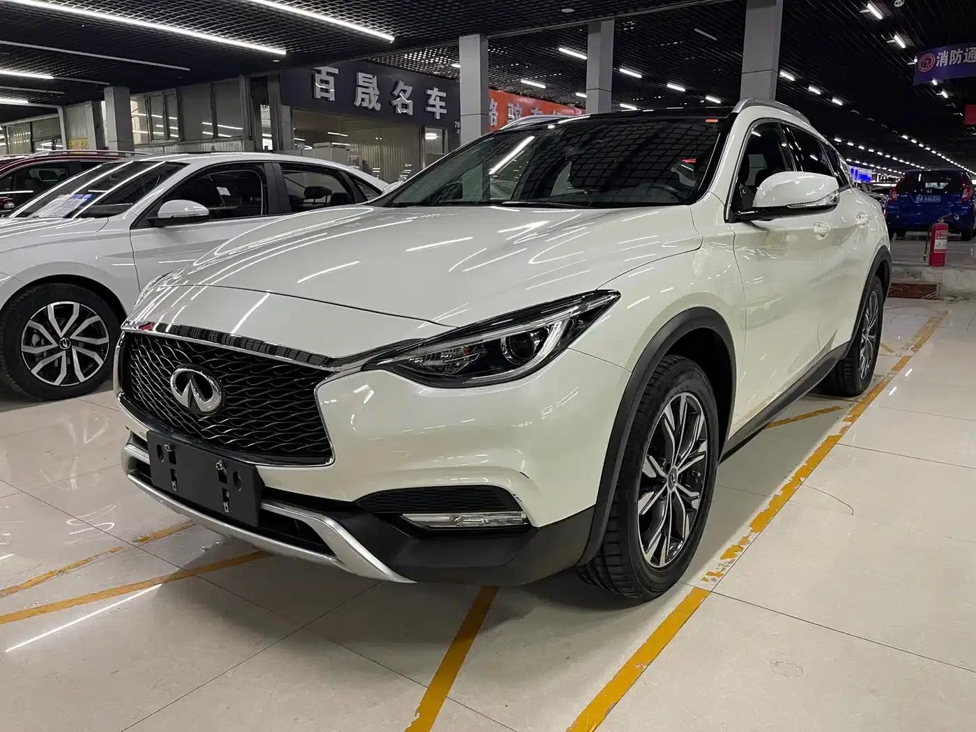Infiniti QX30 2017 1.6T 2WD Sport Edition — миниатюра 1