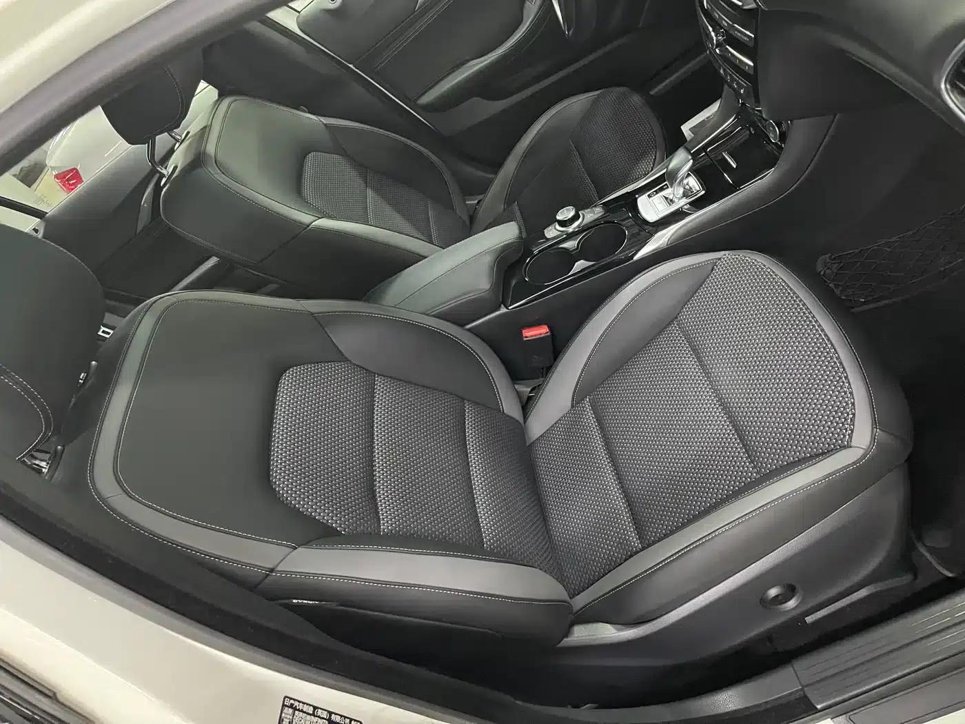 Infiniti QX30 2017 1.6T 2WD Sport Edition — миниатюра 12