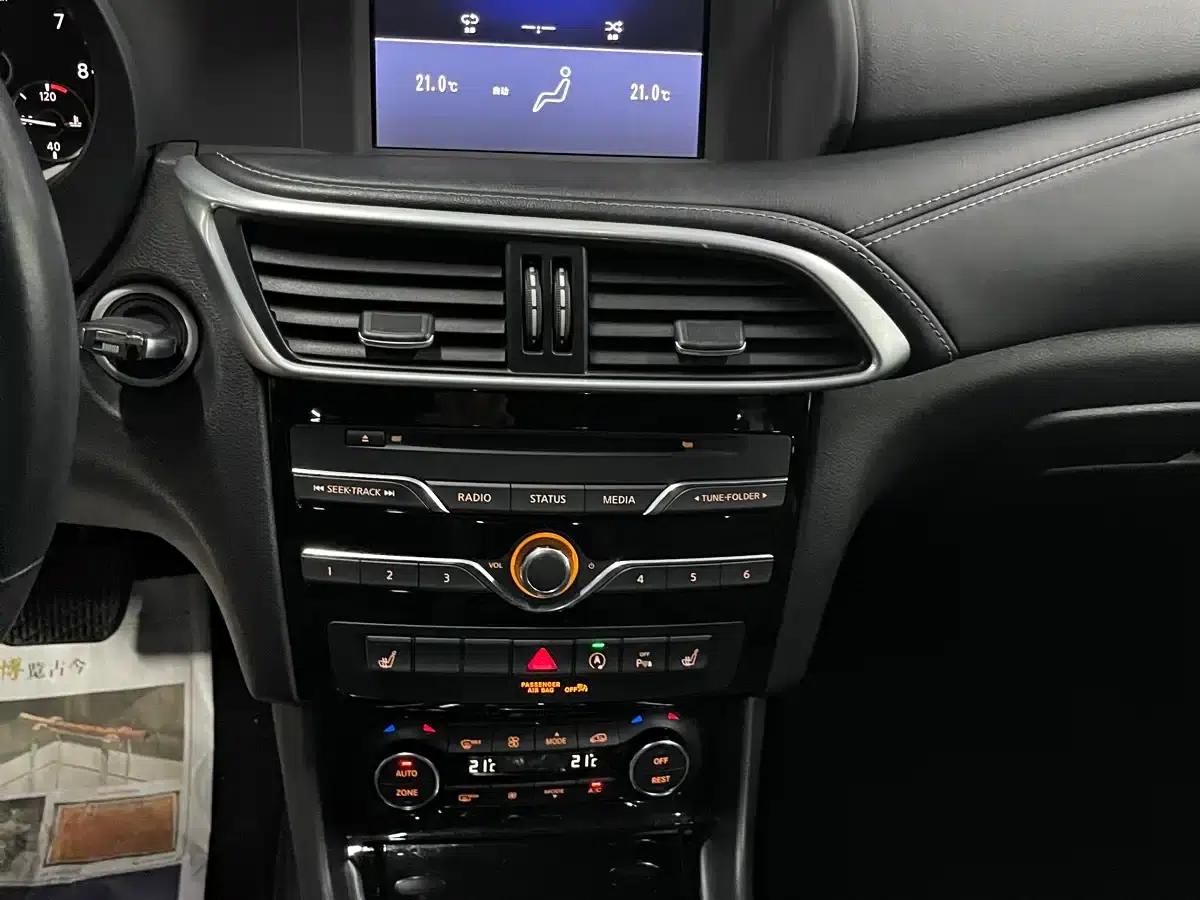 Infiniti QX30 2017 1.6T 2WD Sport Edition — миниатюра 9