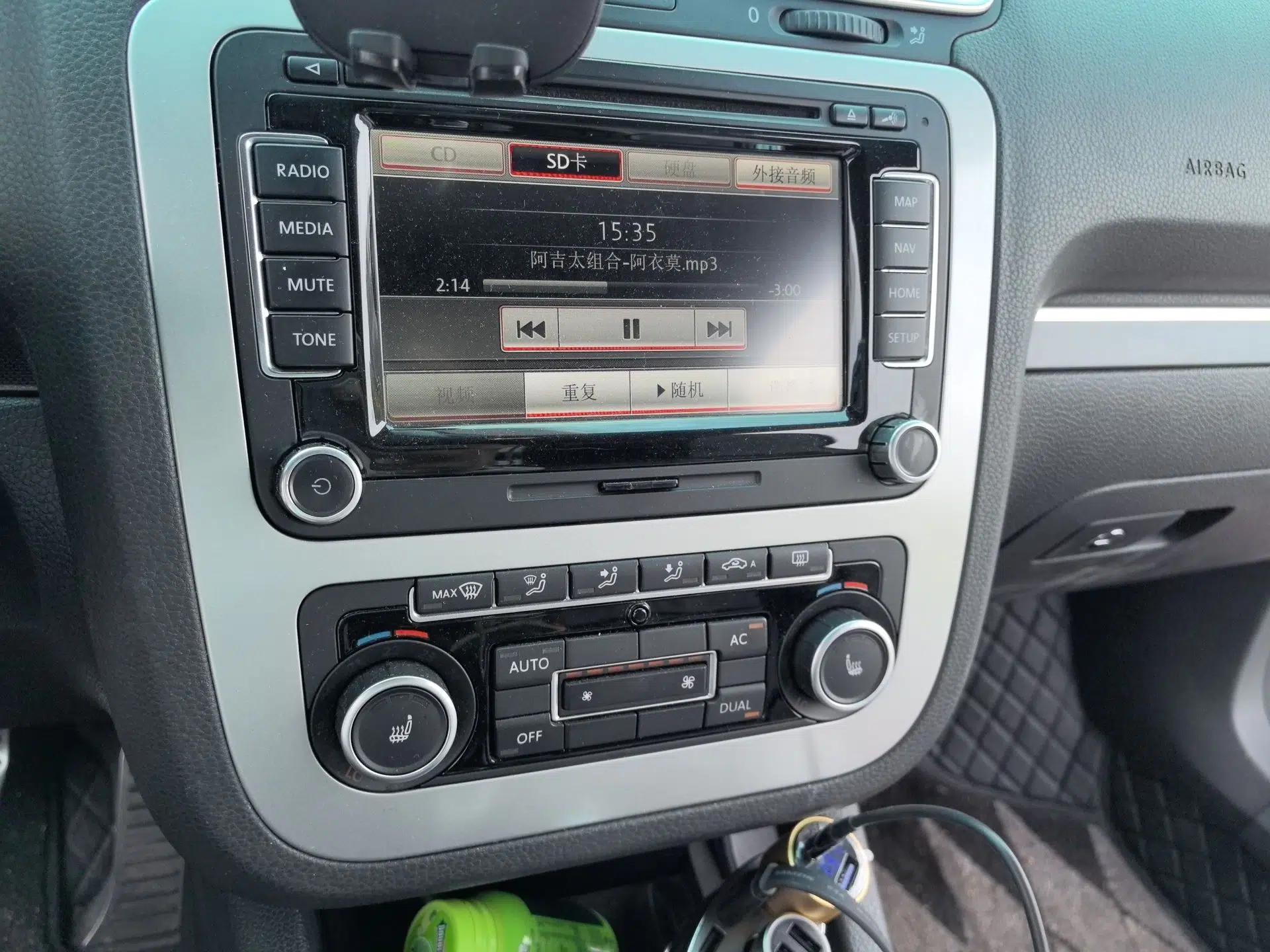 Volkswagen Eos 2011 2.0 TSI — миниатюра 14