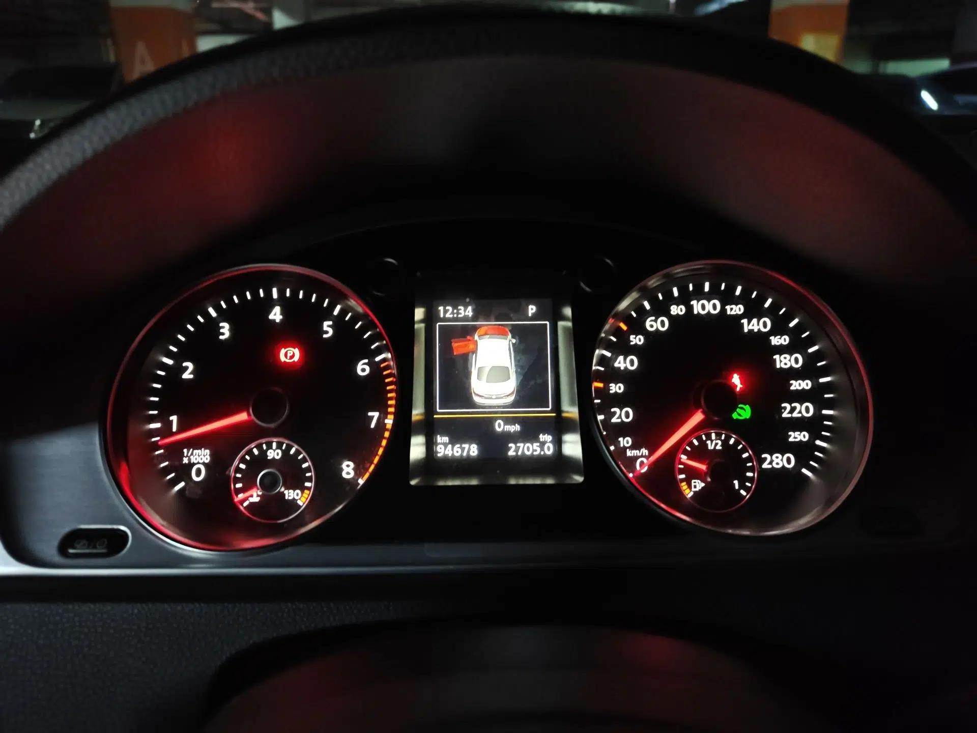 Volkswagen CC 2015 1.8TSI Luxury Model — миниатюра 12