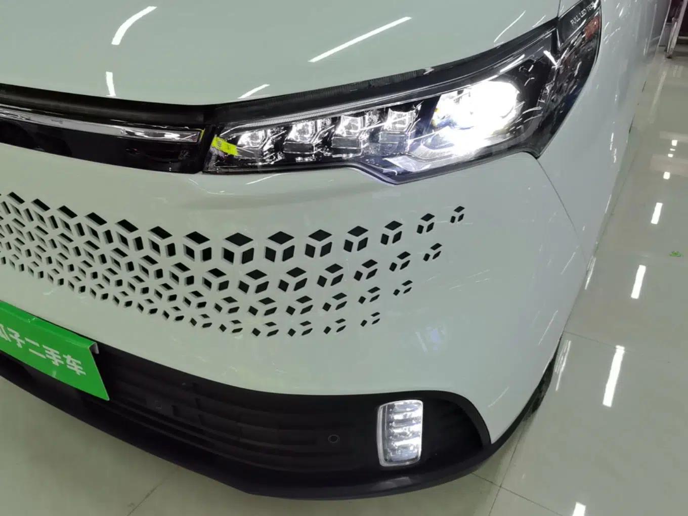 SAIC MAXUS Xintu V70 2023 2.0T Elite Edition Manual Transmission Short Wheelbase Low Roof 5/6 Seats (125 hp) — миниатюра 5