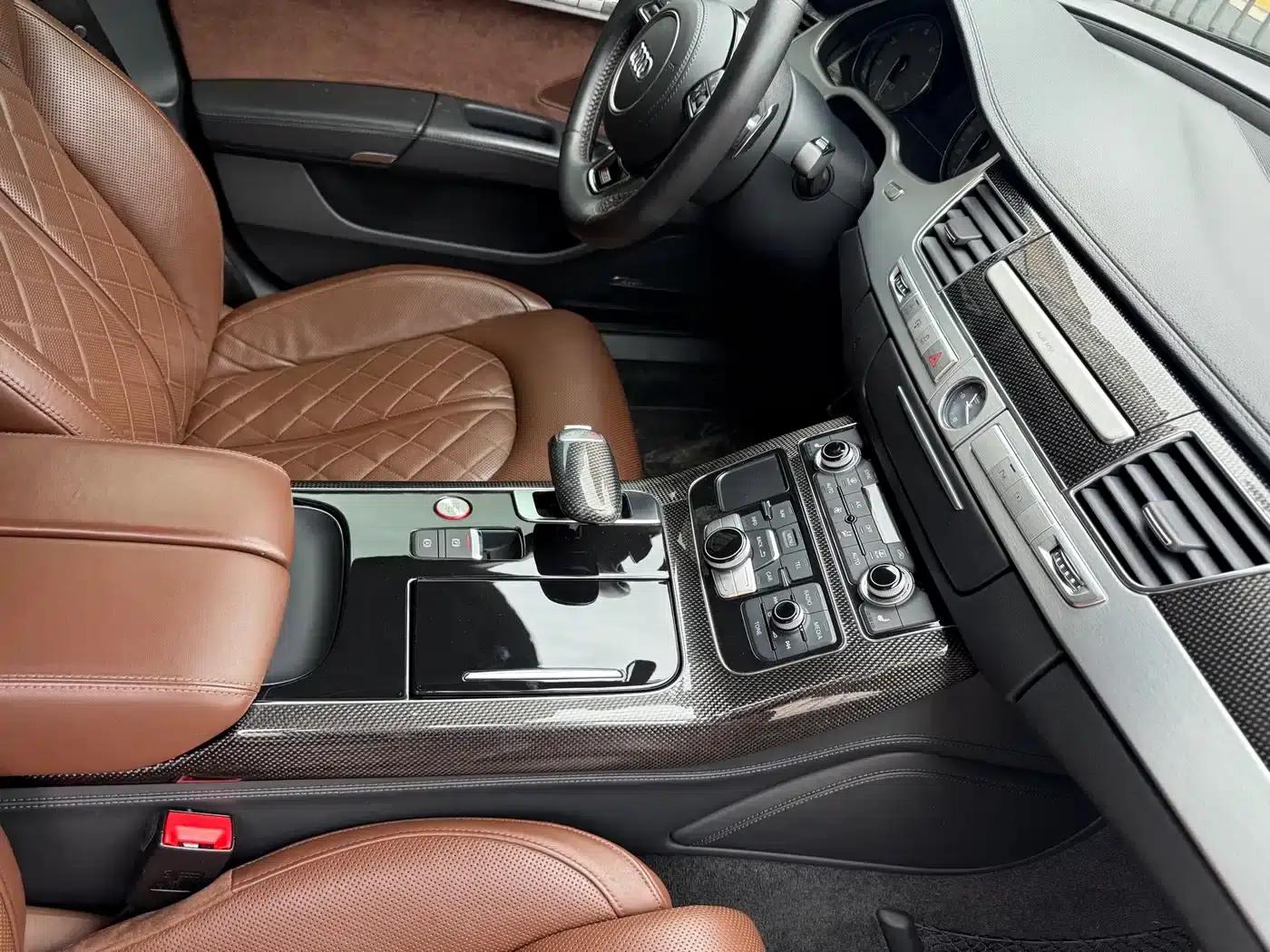 2013 Audi S8 4.0TFSI quattro — миниатюра 12