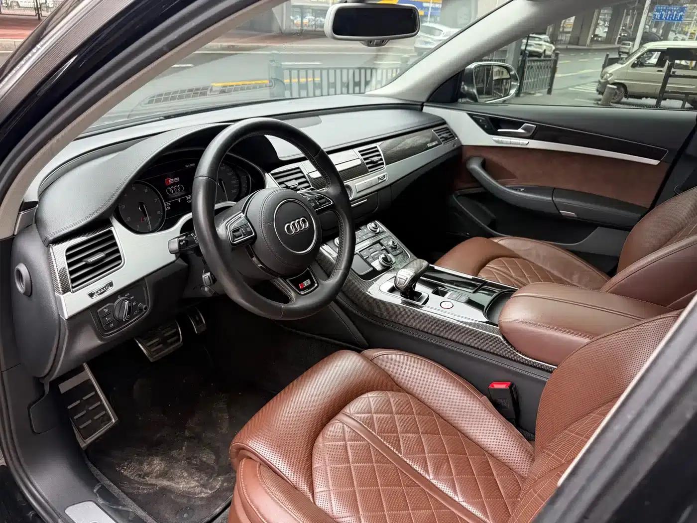 2013 Audi S8 4.0TFSI quattro — миниатюра 7