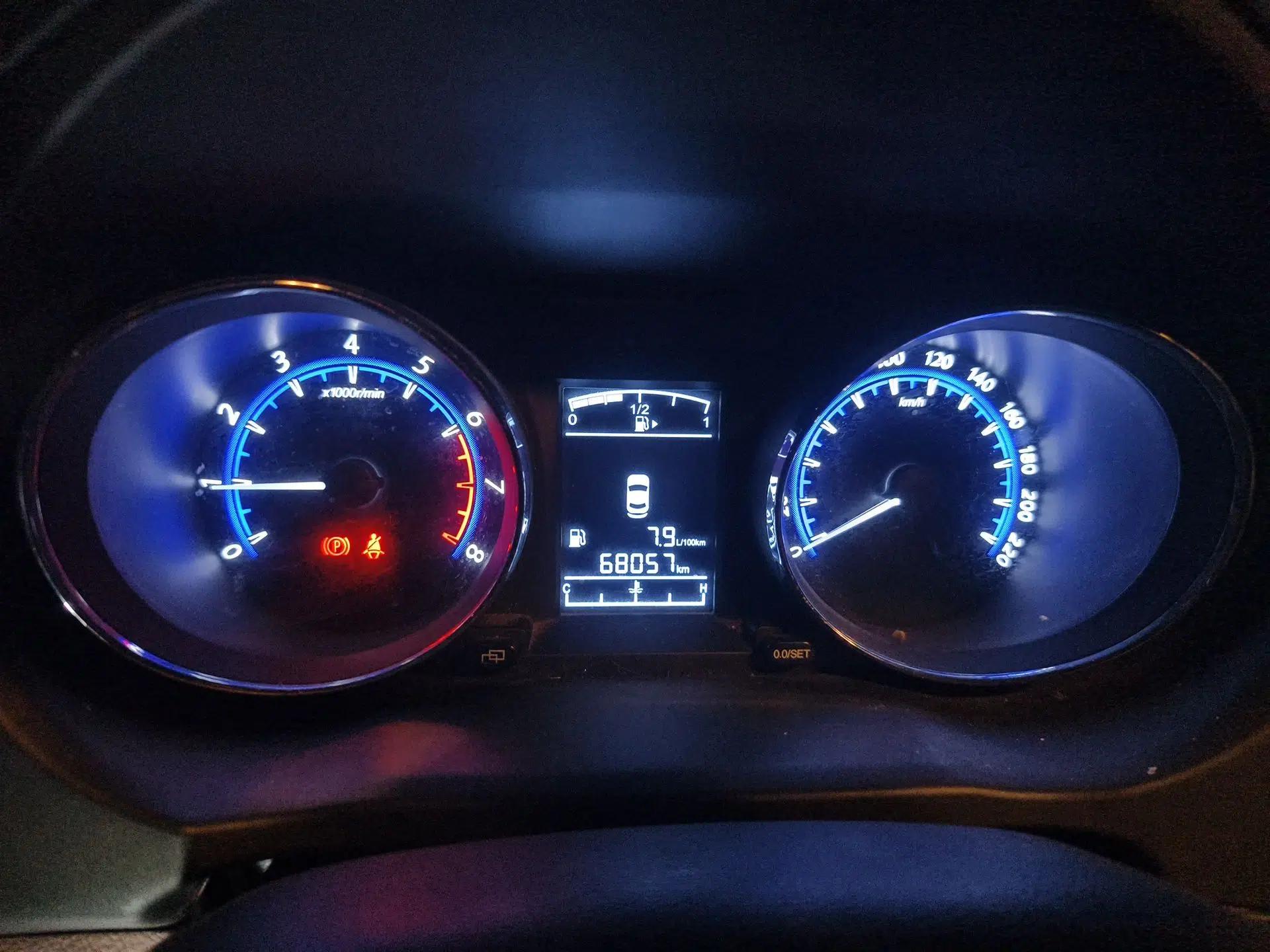 FORTHING SX6 2016 1.6L Manual Luxury Model — миниатюра 12