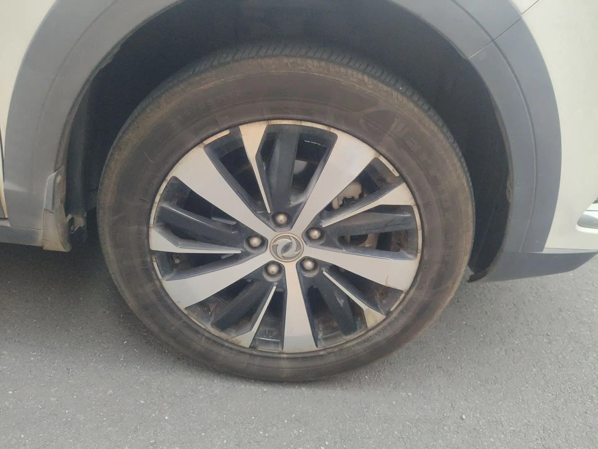 FORTHING Joyear X6 2017 Jingxiang Series 1.5T CVT Luxury Model — миниатюра 8