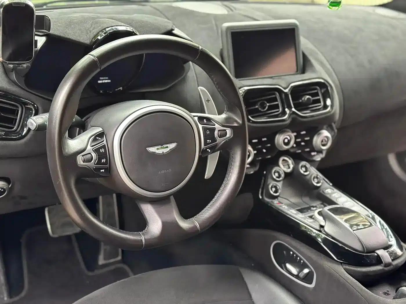 2018 V8 Vantage 4.0T V8 Coupe — миниатюра 5