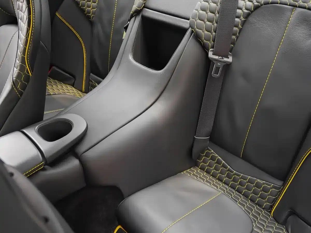2015 Vanquish 6.0L Standard Model — миниатюра 14