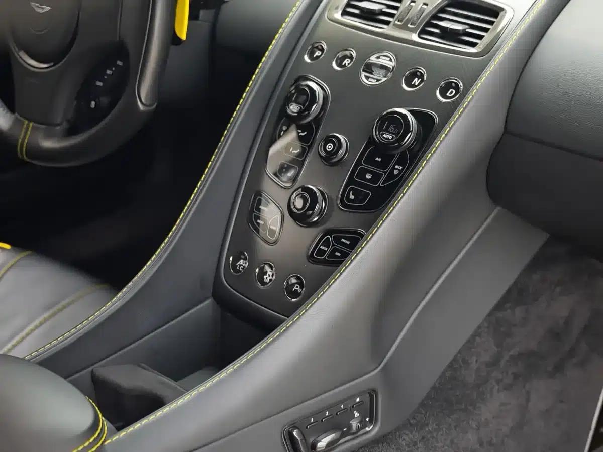 2015 Vanquish 6.0L Standard Model — миниатюра 15