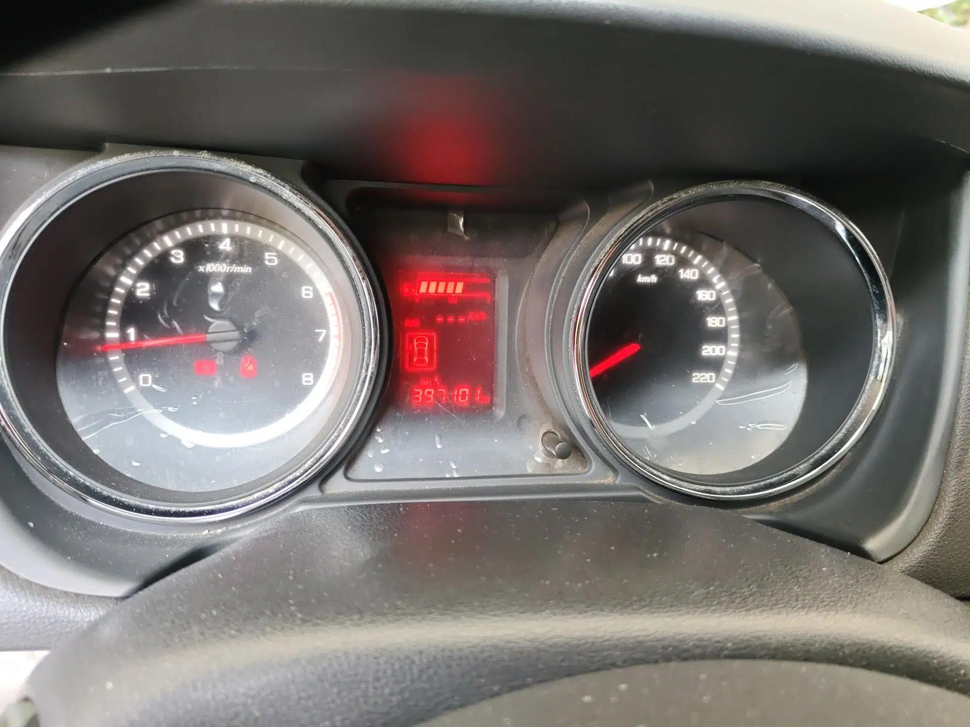Dongfeng Aeolus A60 2014 1.6L Manual Smart-Drive Elite Version — миниатюра 12