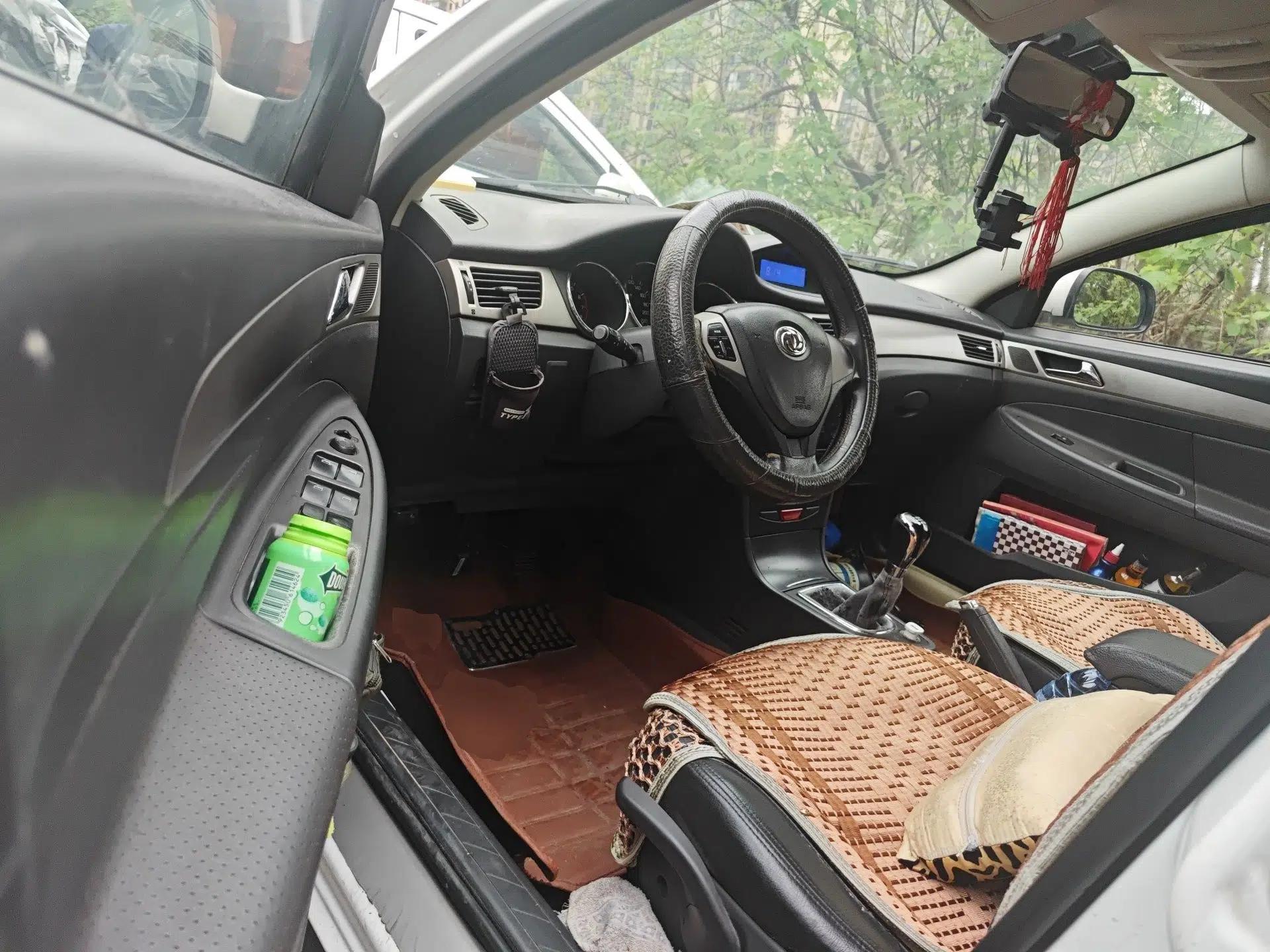 Dongfeng Aeolus H30 2012 CROSS 1.6L Manual Luxury Model — миниатюра 17