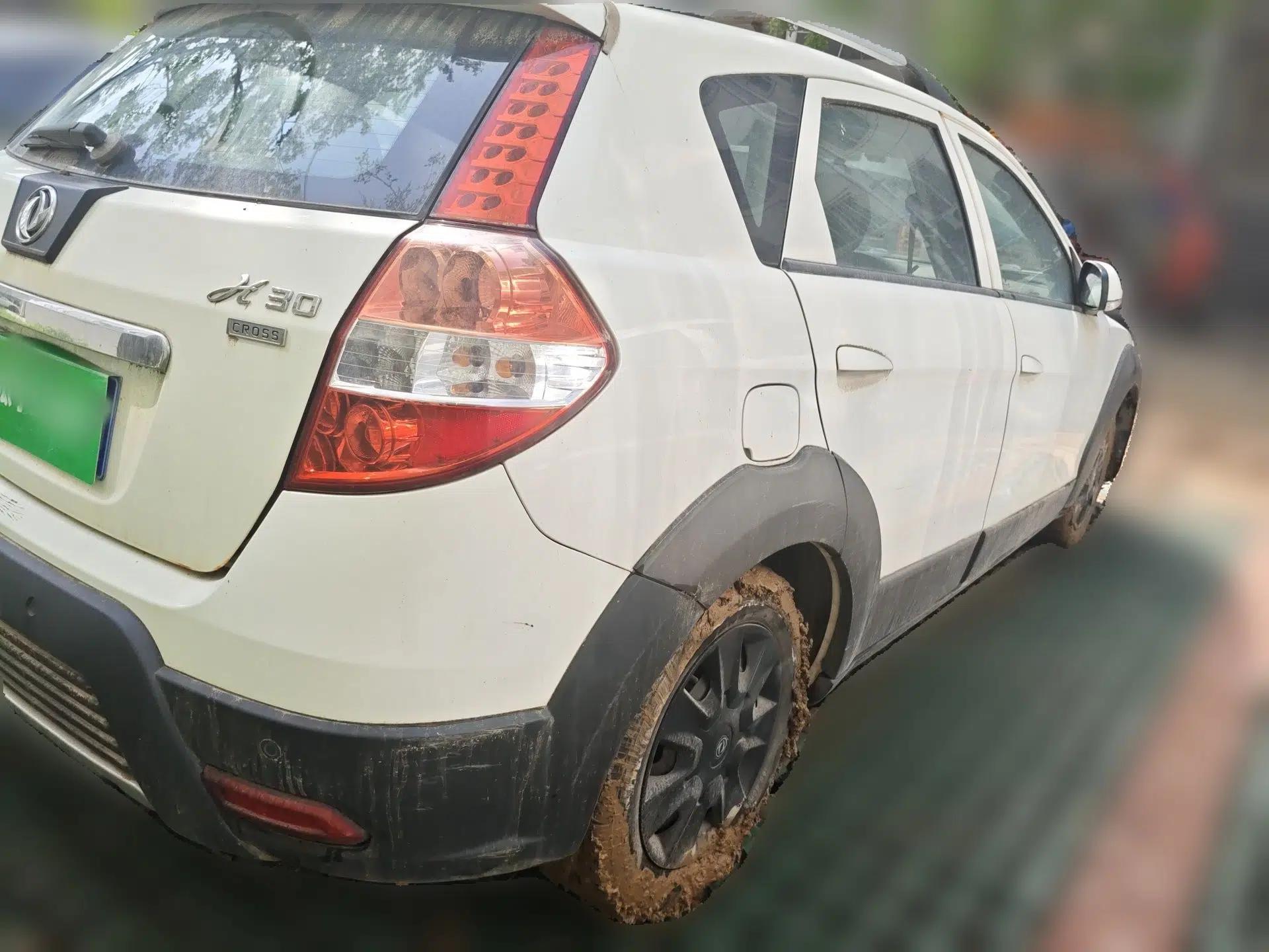 Dongfeng Aeolus H30 2014 CROSS 1.5L Manual Gratitude Edition — миниатюра 6