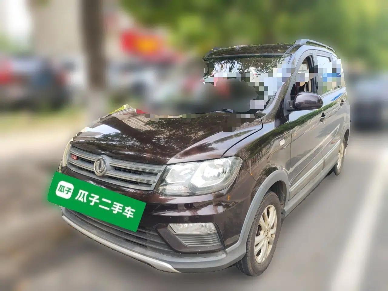 Dongfeng Fengon 370 2016 1.5L Manual Comfort Model 5 Seats — миниатюра 1