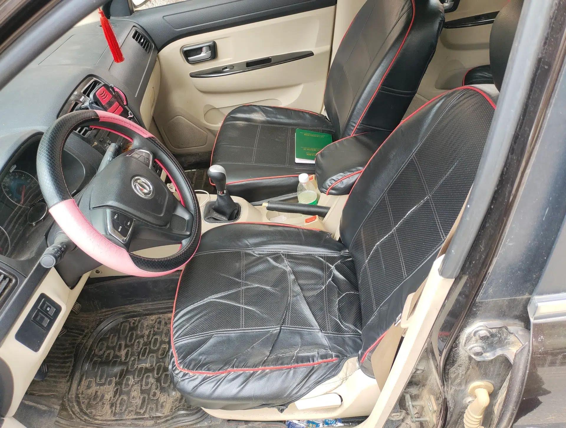 Dongfeng Fengon 370 2016 1.5L Manual Comfort Model 5 Seats — миниатюра 16