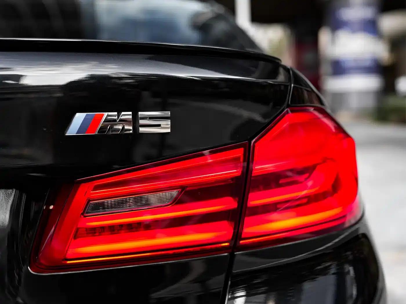 2018 BMW M5 — миниатюра 18