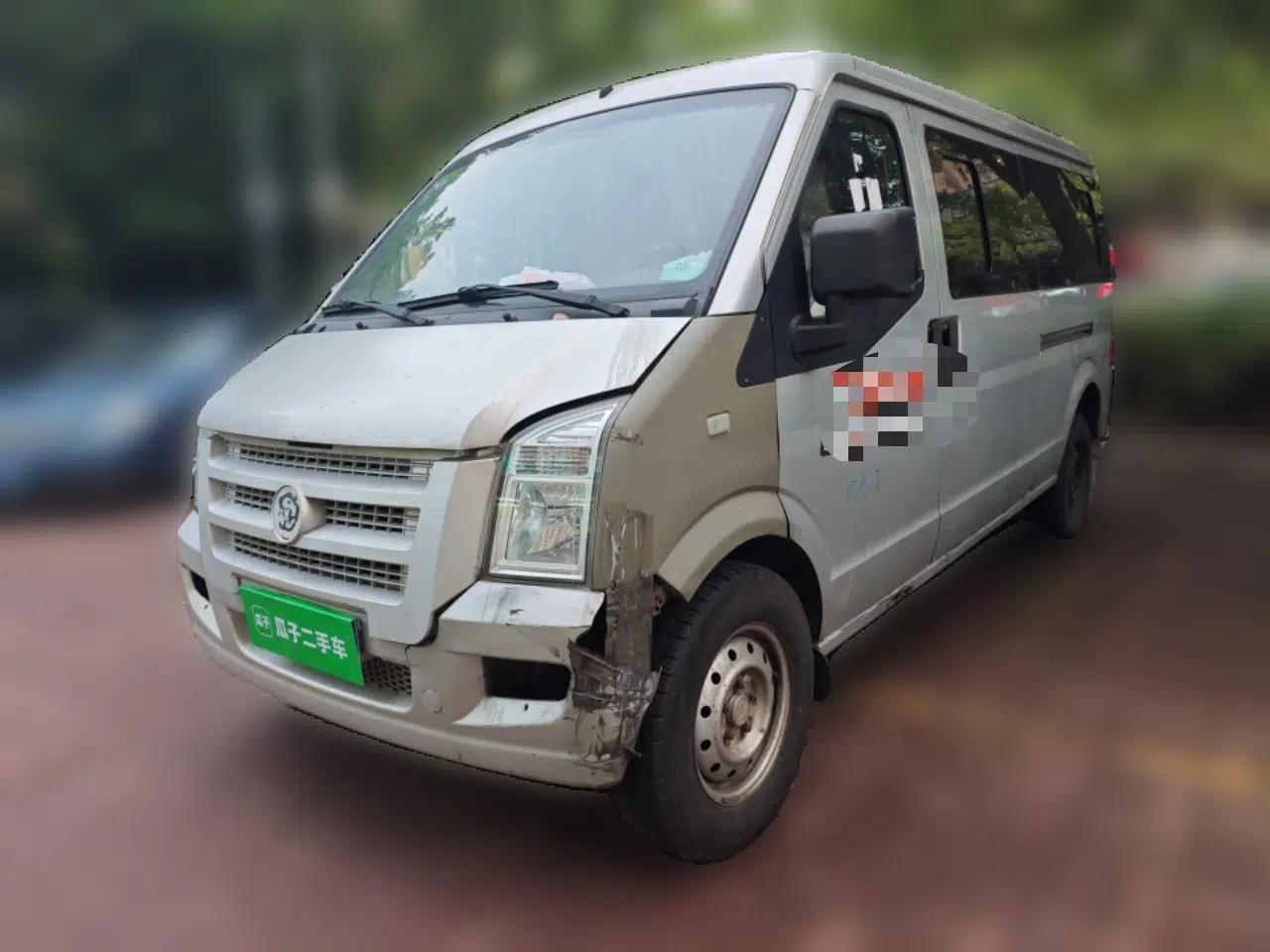 Dongfeng Xiaokang C37 2018 1.5L Premium II DK15 — миниатюра 1
