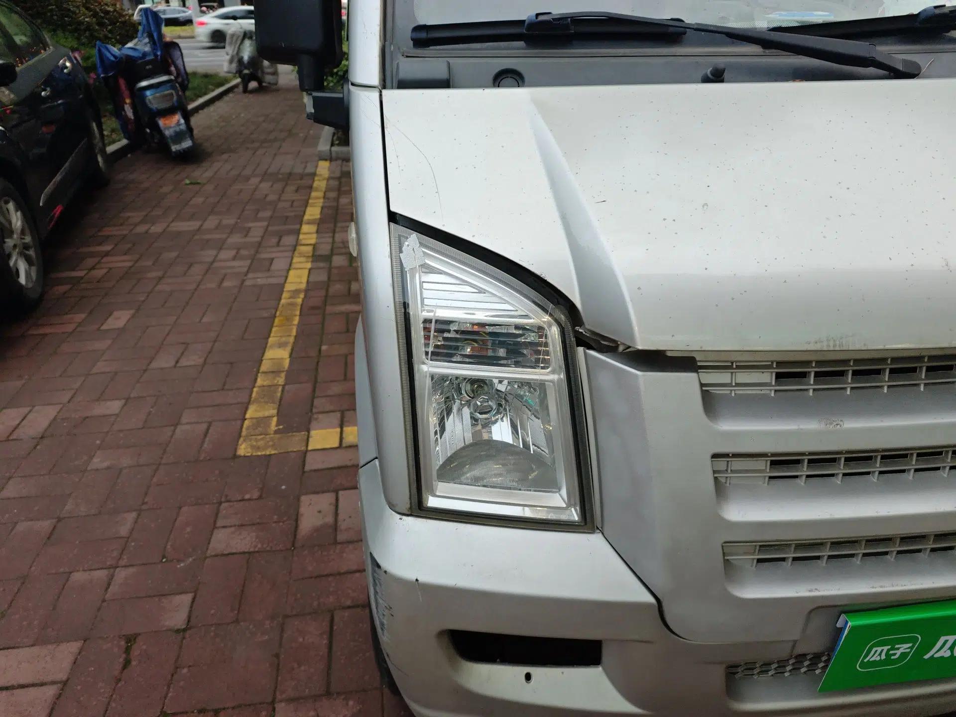 Dongfeng Xiaokang C37 2018 1.5L Premium II DK15 — миниатюра 7