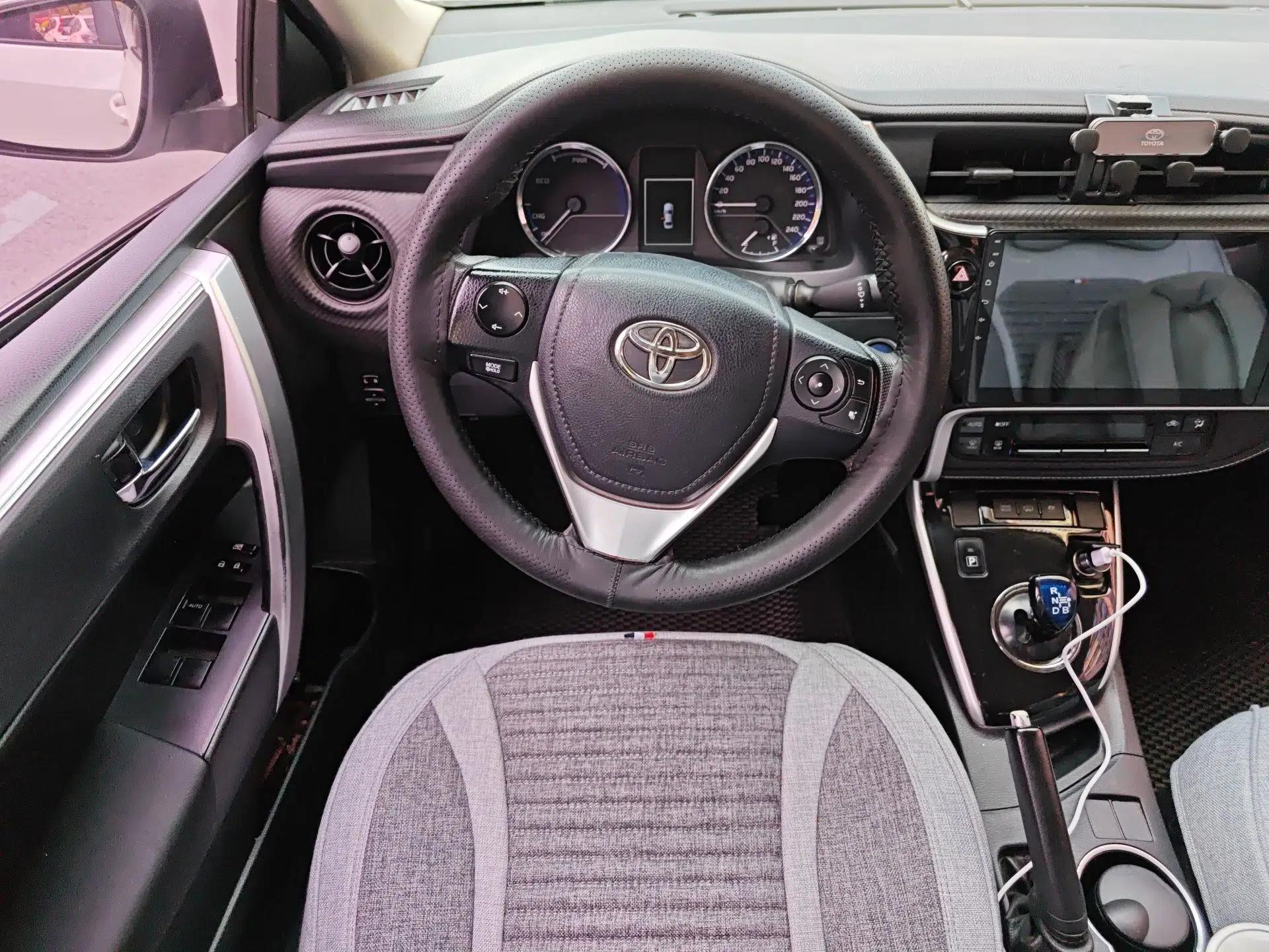 Toyota Levin Hybrid E+ 2019 1.8L PH GS E-CVT Elite Edition — миниатюра 11
