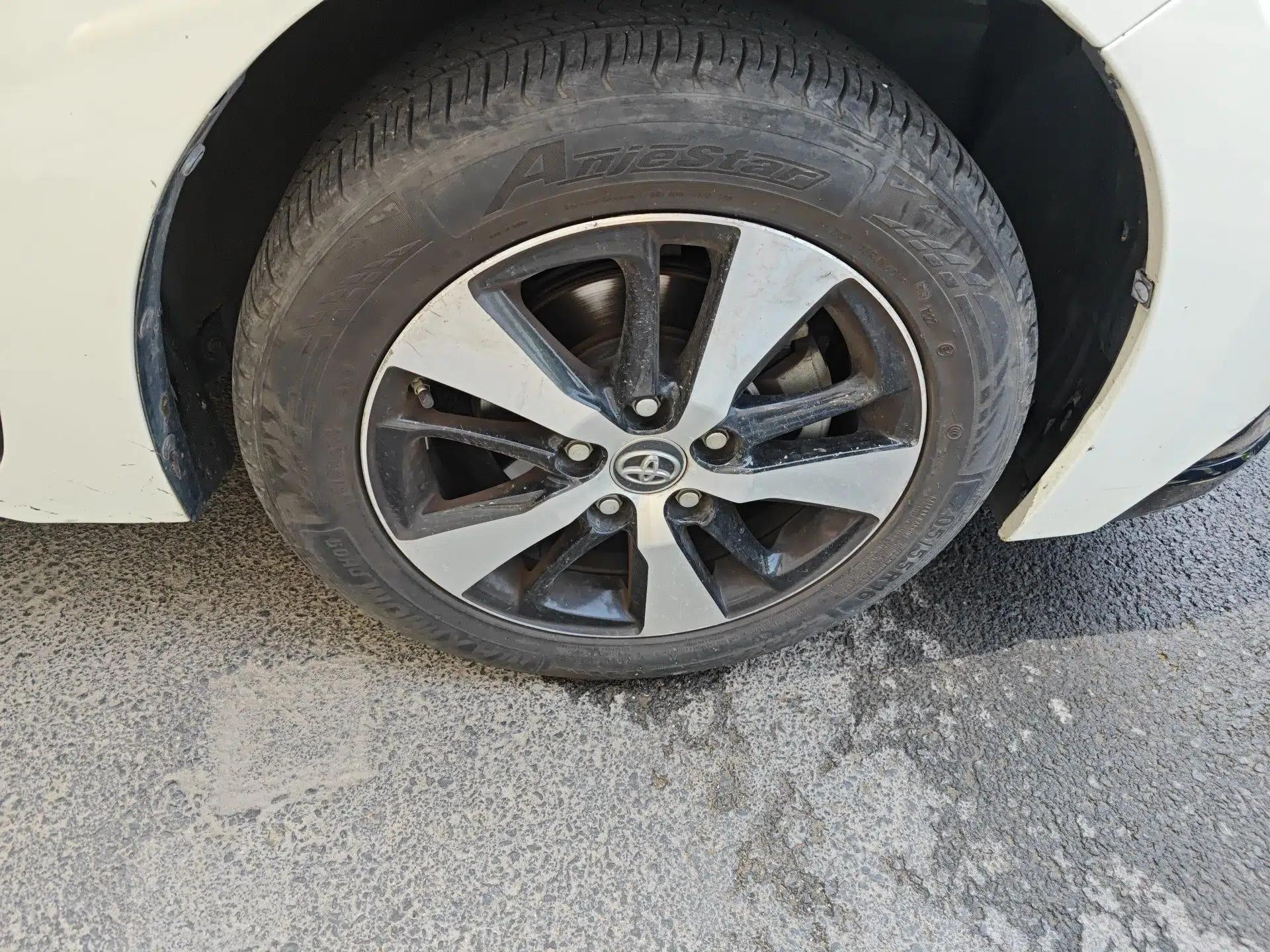 Toyota Levin Hybrid E+ 2019 1.8L PH GS E-CVT Elite Edition — миниатюра 8