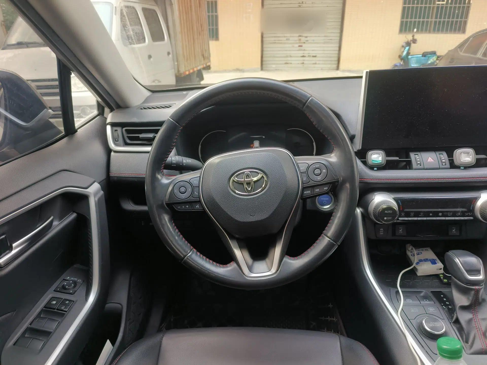 Toyota Wildlander New Energy 2021 High-Performance Edition 2.5L Two-Wheel Drive Powerful Version — миниатюра 11
