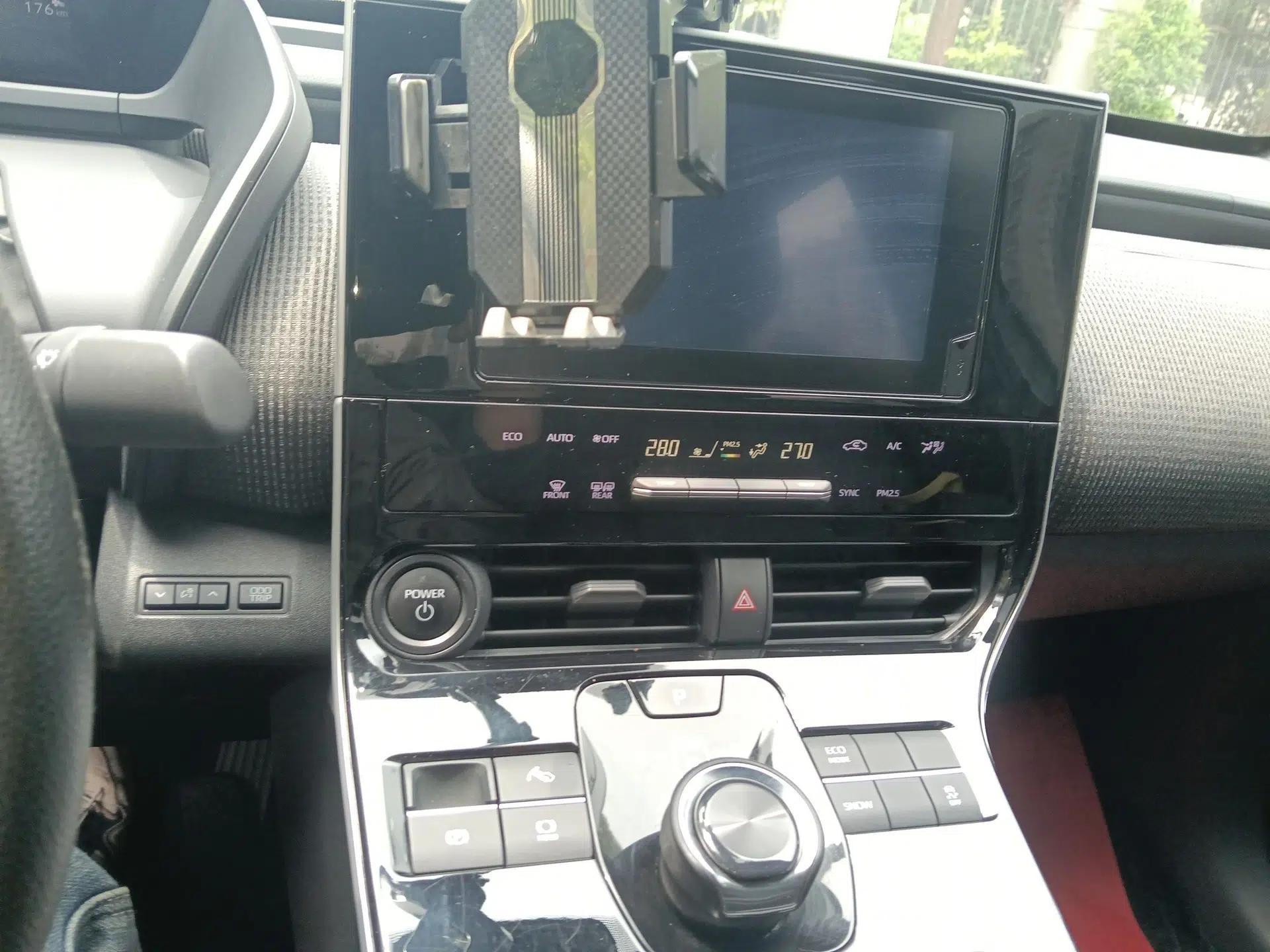 Toyota GAC bZ4X 2022 Long-Range Elite — миниатюра 16