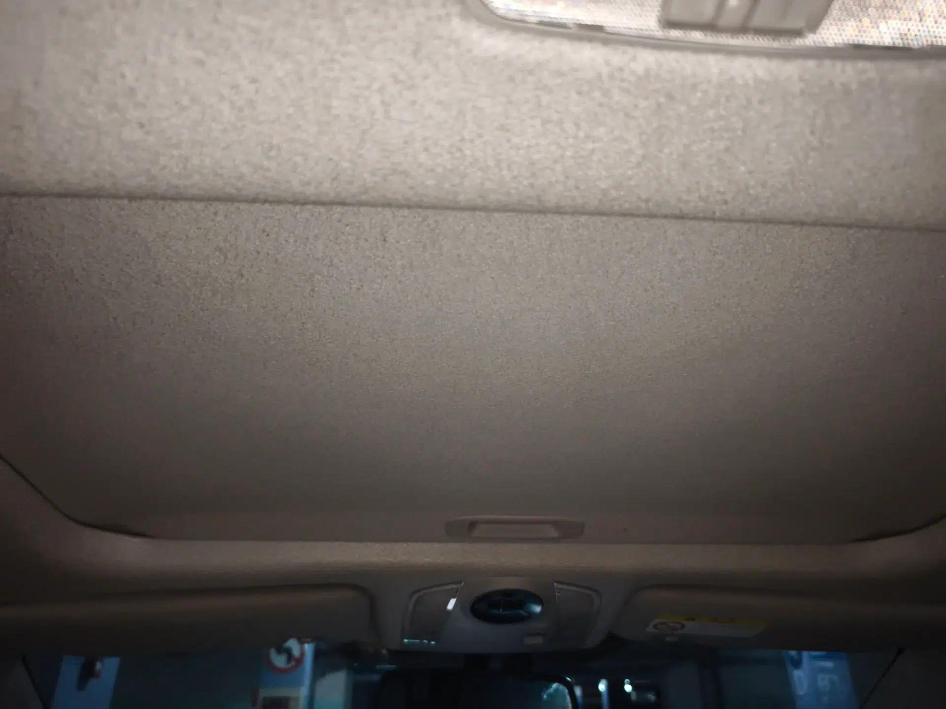 Toyota Prius 2012 1.8L Luxury Advanced Edition — миниатюра 19