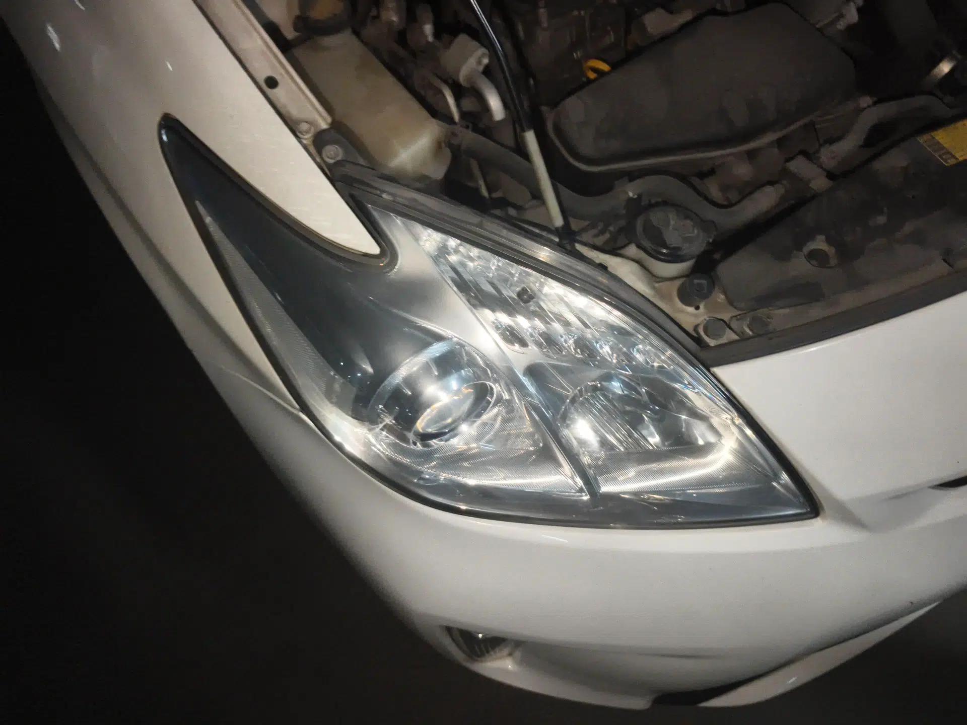 Toyota Prius 2012 1.8L Luxury Advanced Edition — миниатюра 7