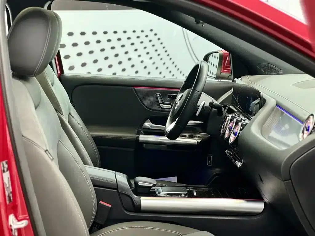 Mercedes-Benz EQA 2022 EQA 300 4MATIC First Edition — миниатюра 9