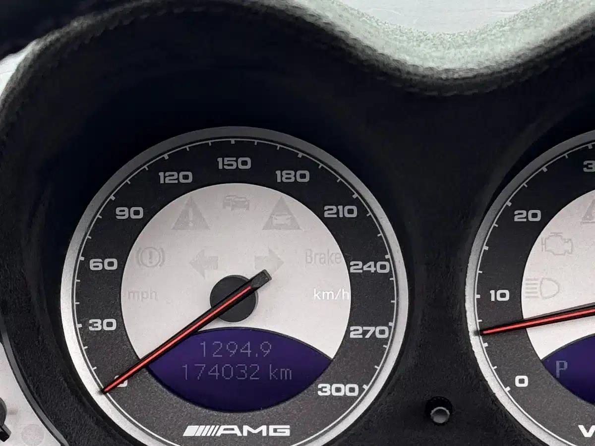 2009 Mercedes-Benz SL-Class AMG 63 — миниатюра 15